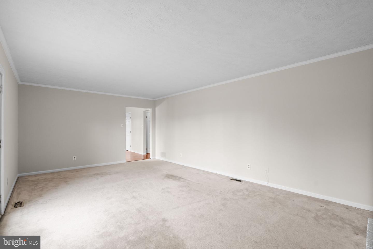 2045 Saint James Rd
