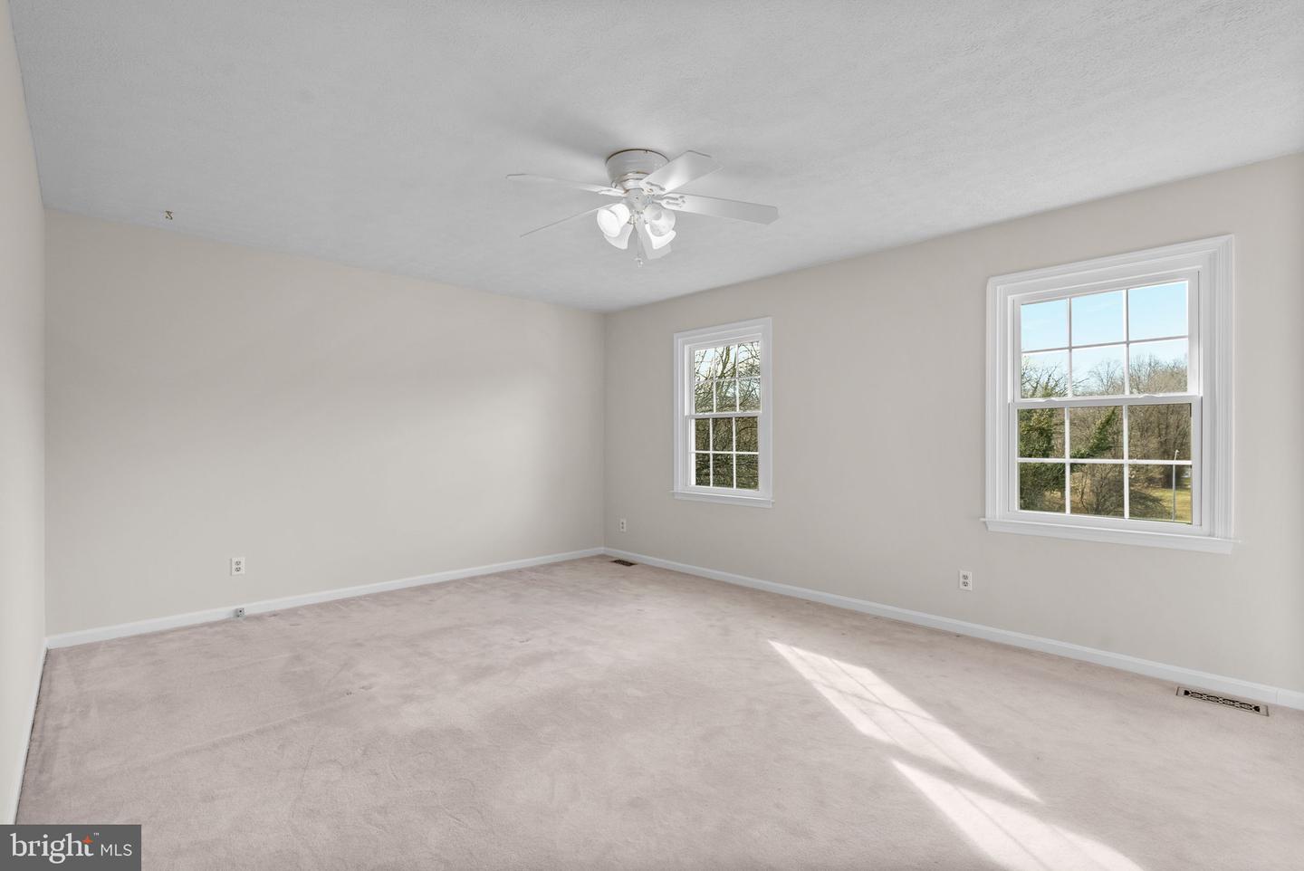 2045 Saint James Rd