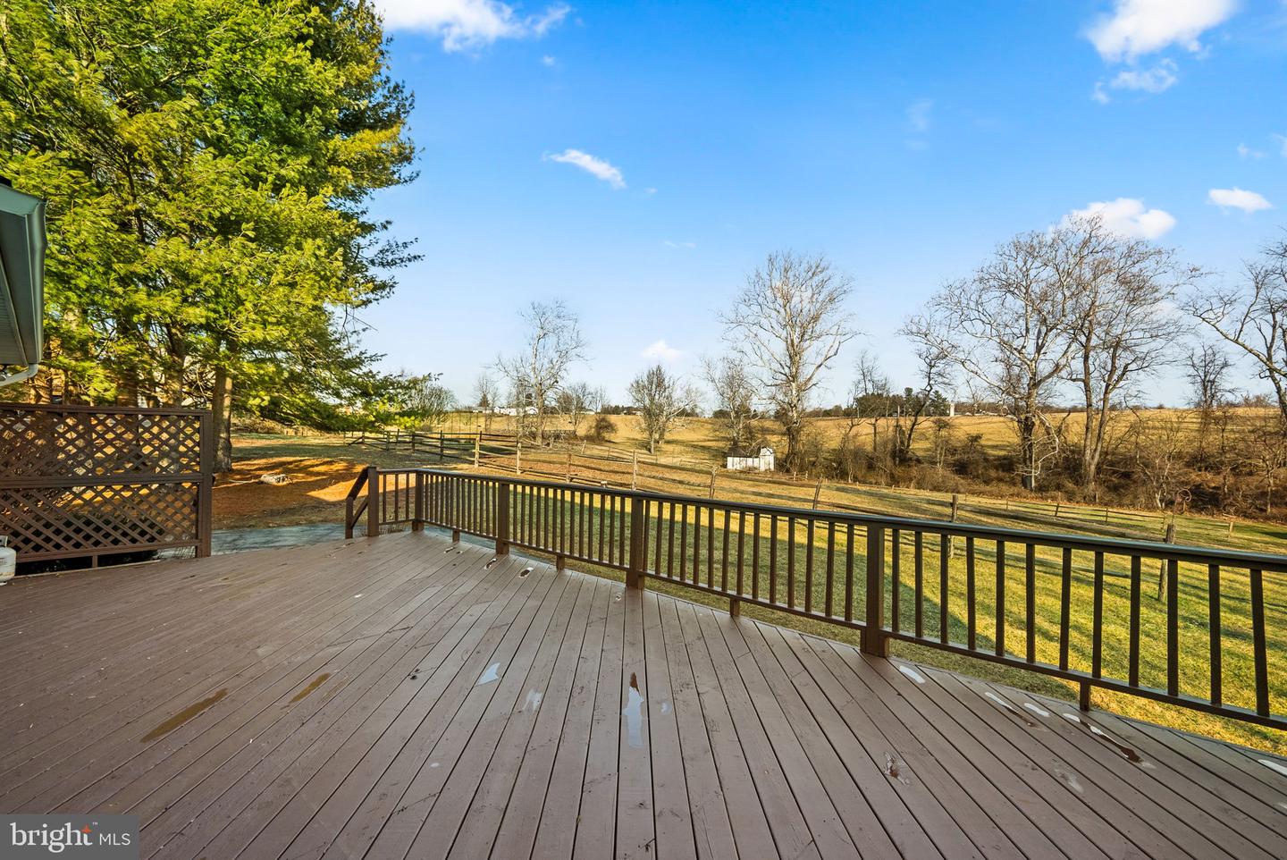 2045 Saint James Rd