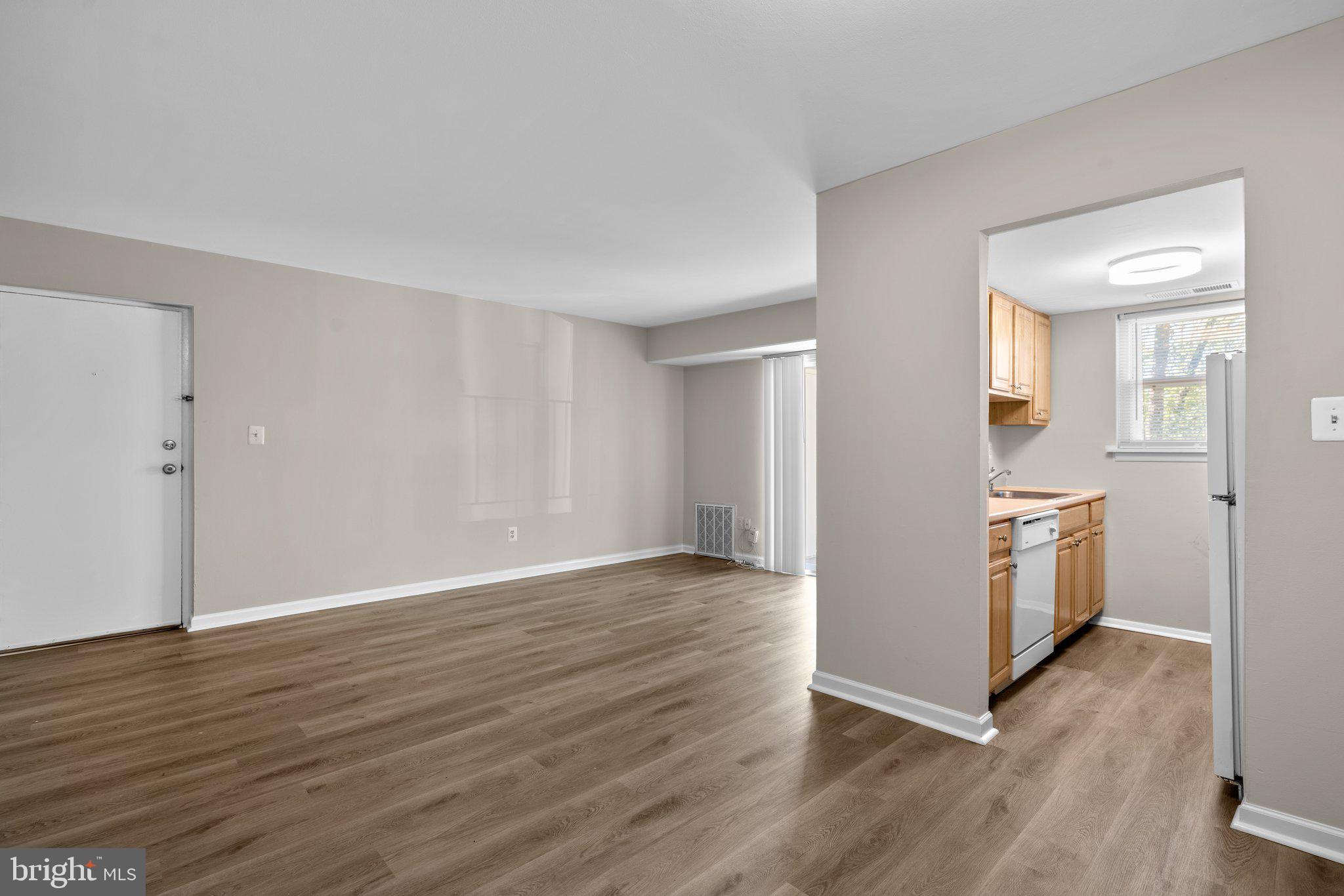 3612-#1C COURT HOUSE DR