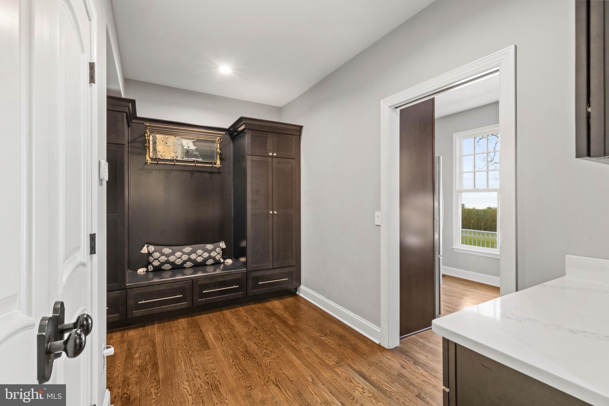 1735 Willow Springs Dr