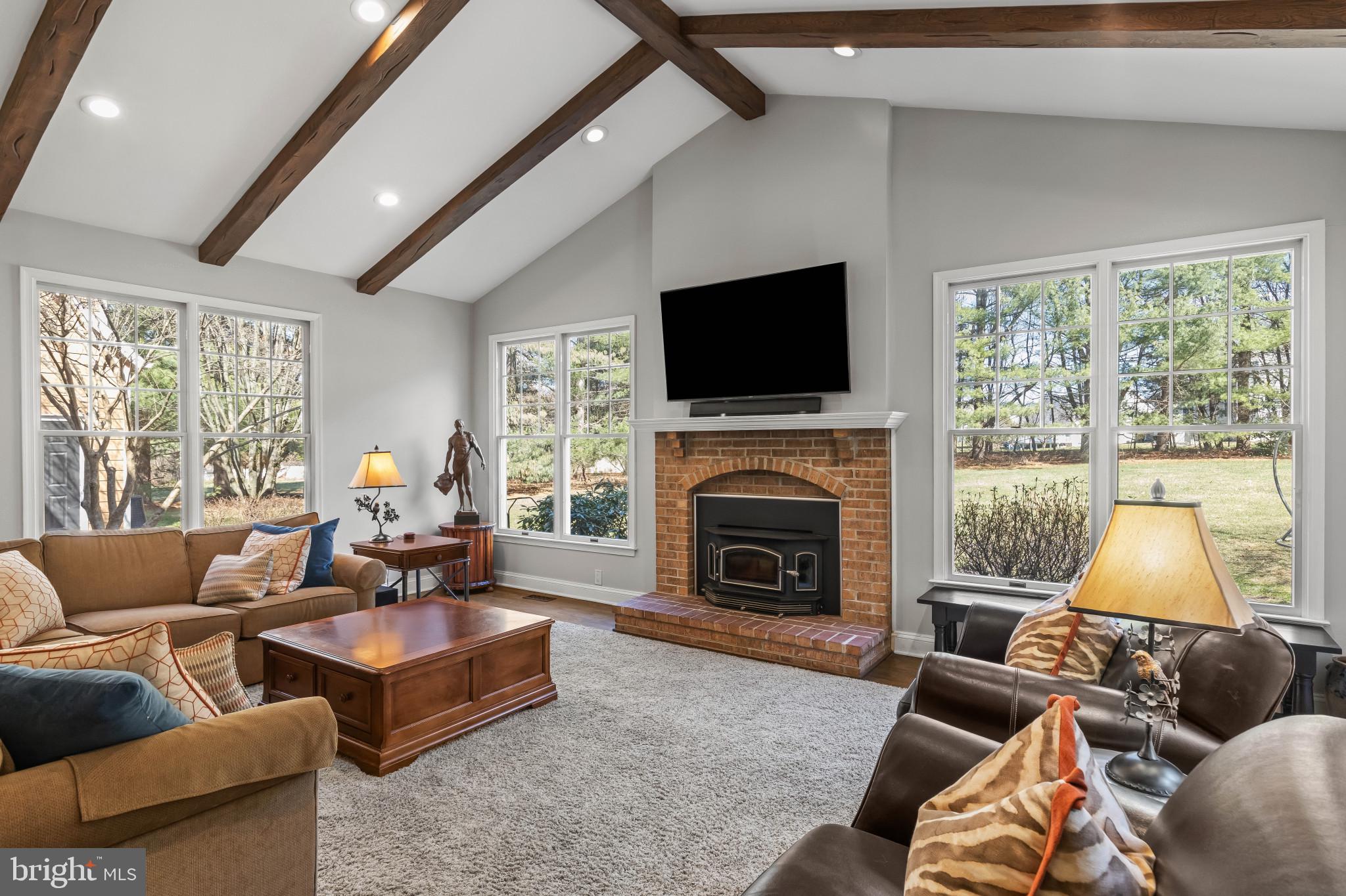 1735 Willow Springs Dr