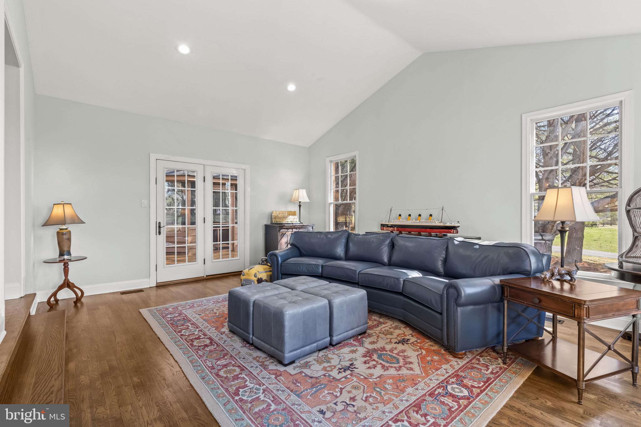 1735 Willow Springs Dr