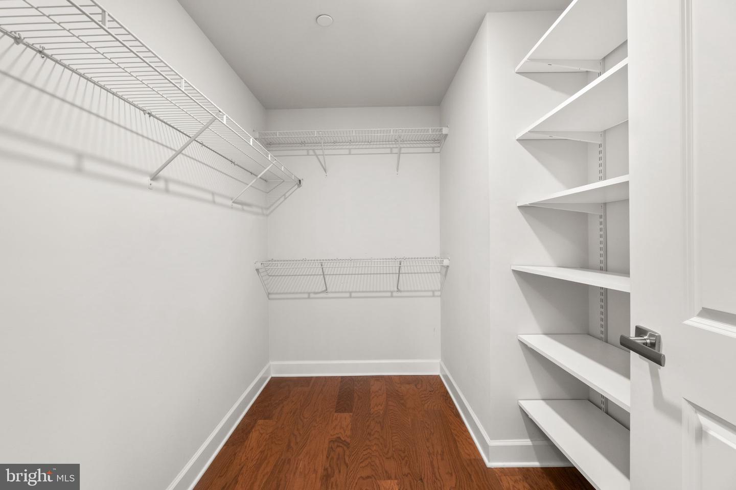 2505 VIVALDI LN