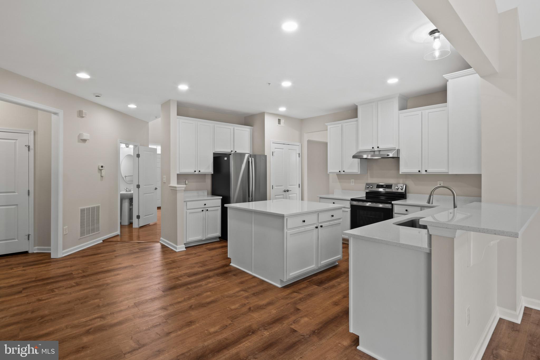 5430 Forest Kelly Ct