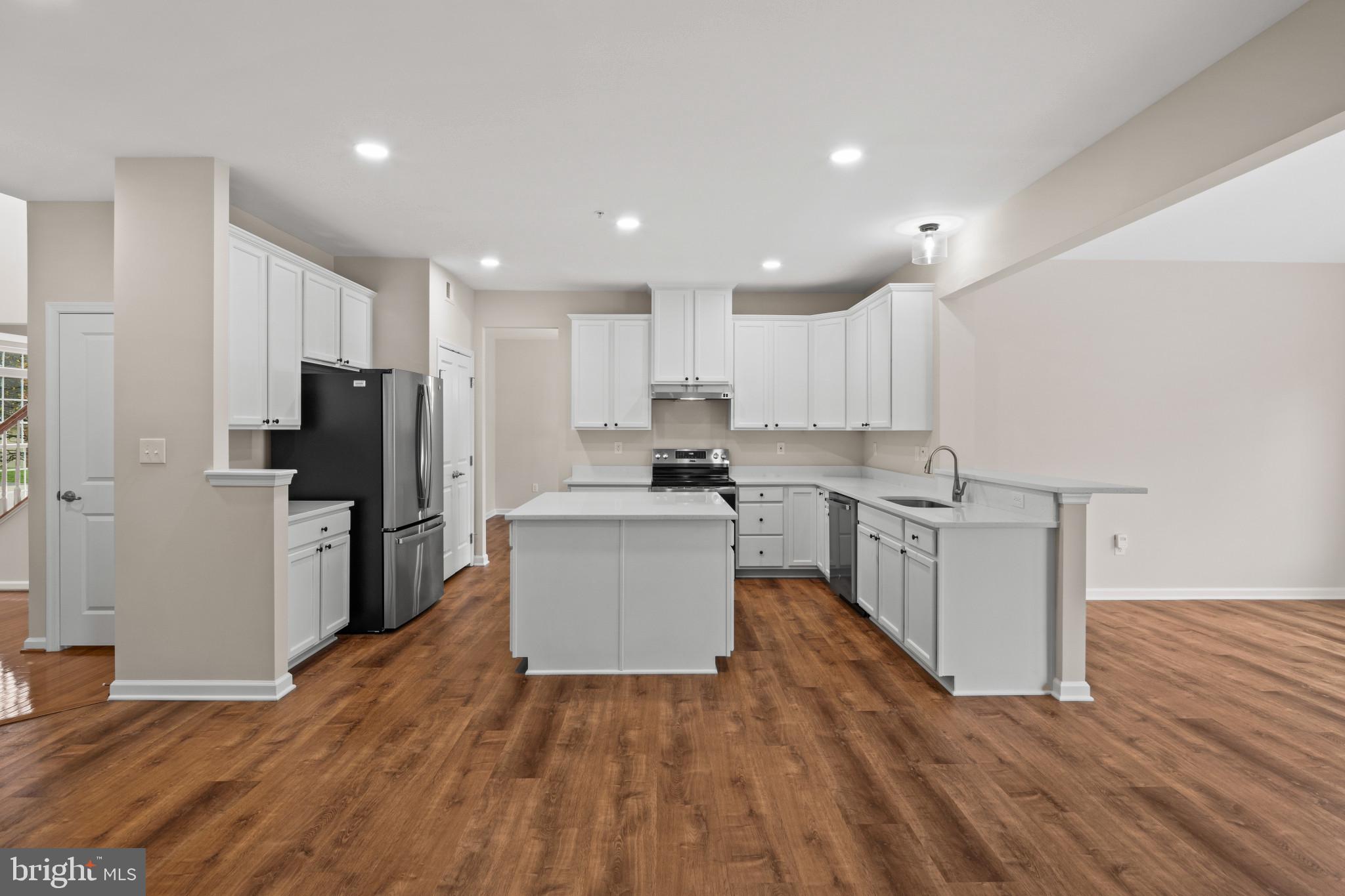 5430 Forest Kelly Ct