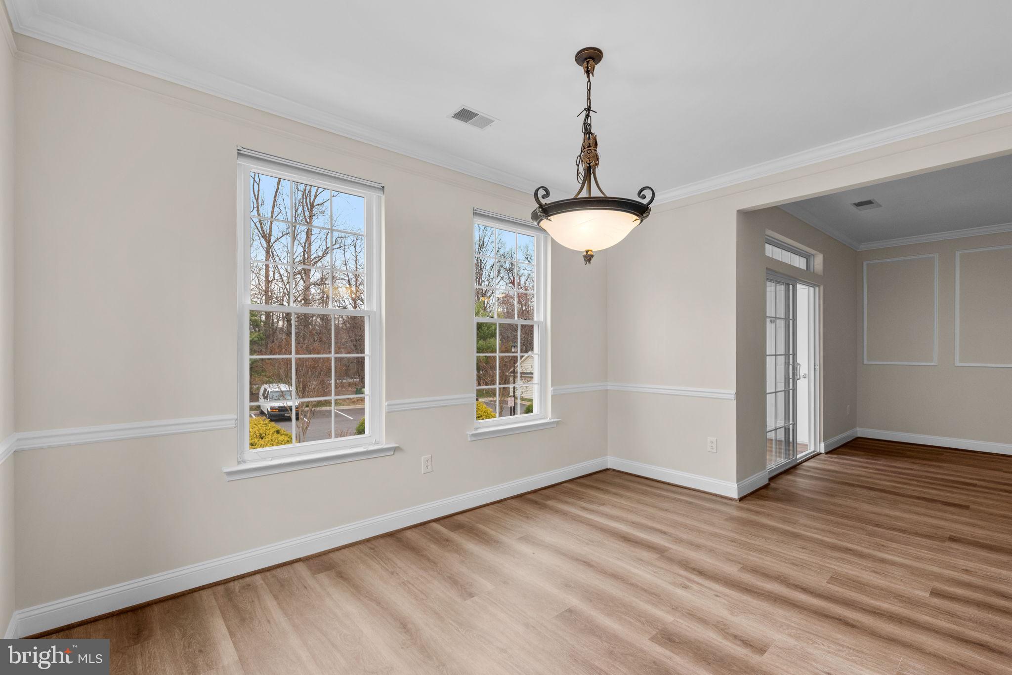 2530 Kensington Gdns #205