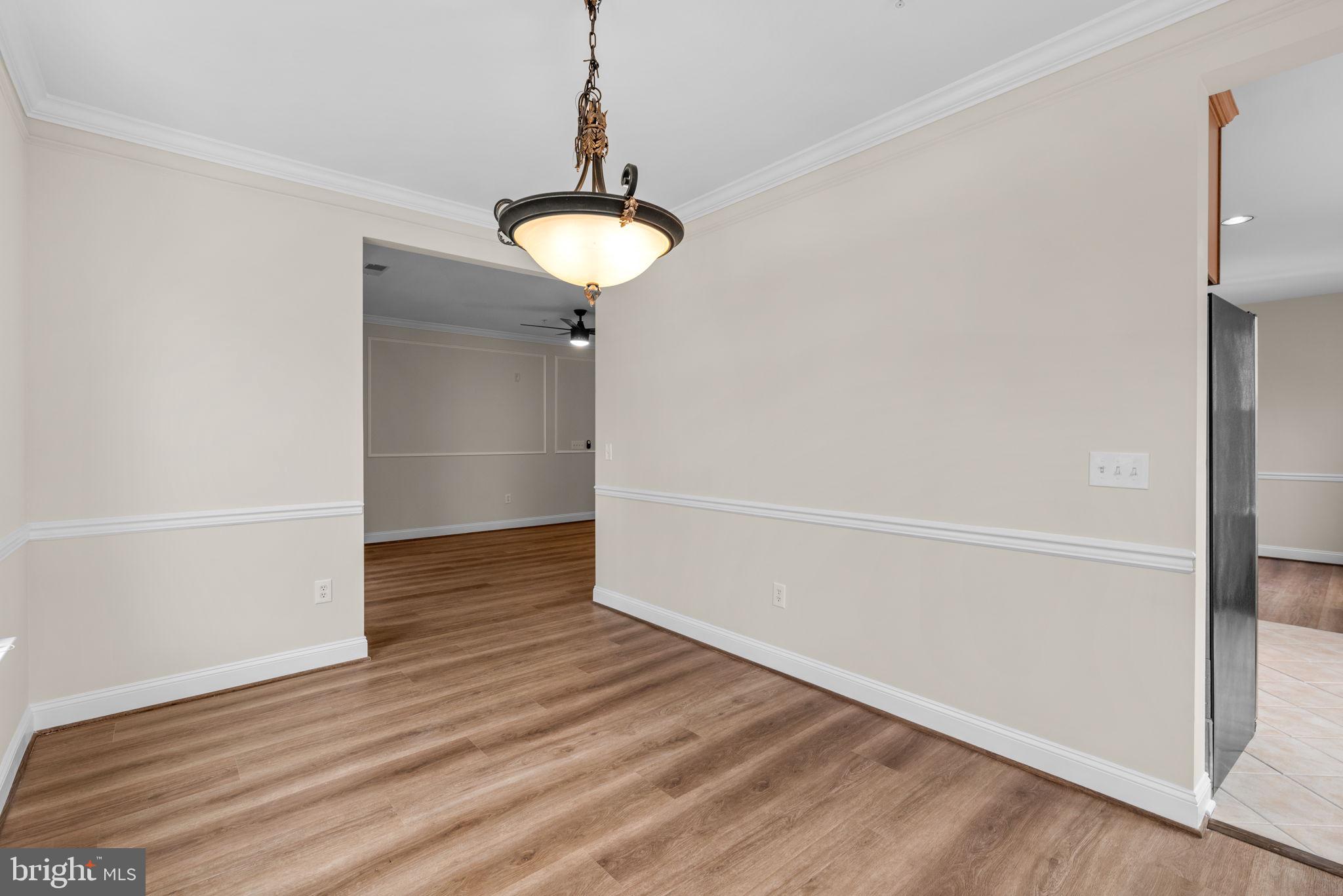 2530 Kensington Gdns #205