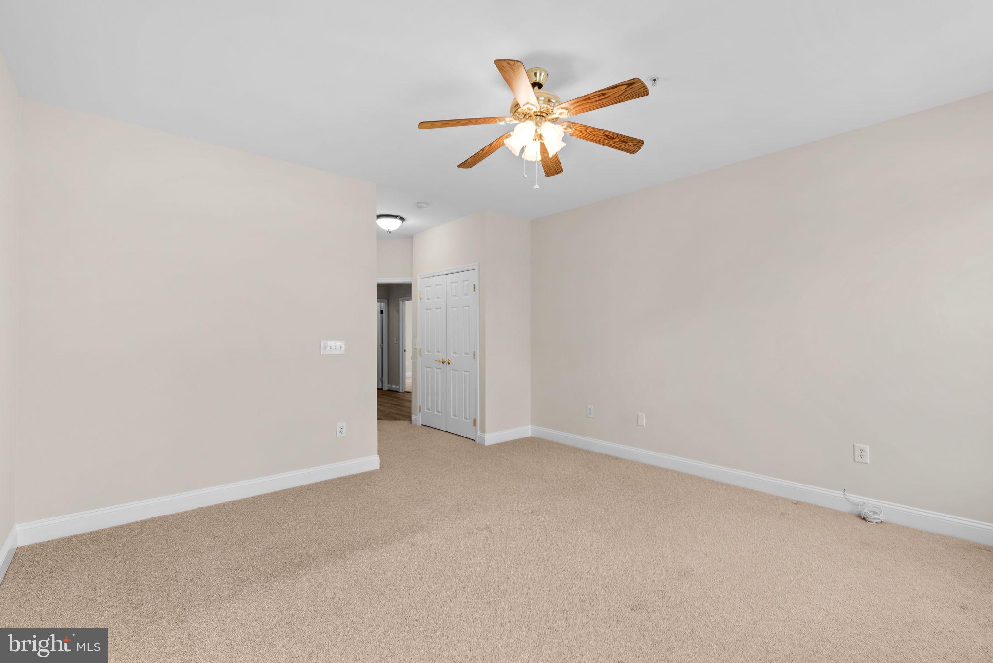 2530 Kensington Gdns #205