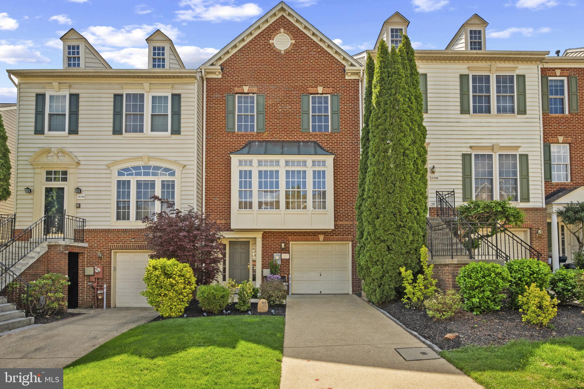 10728 Folkestone Way