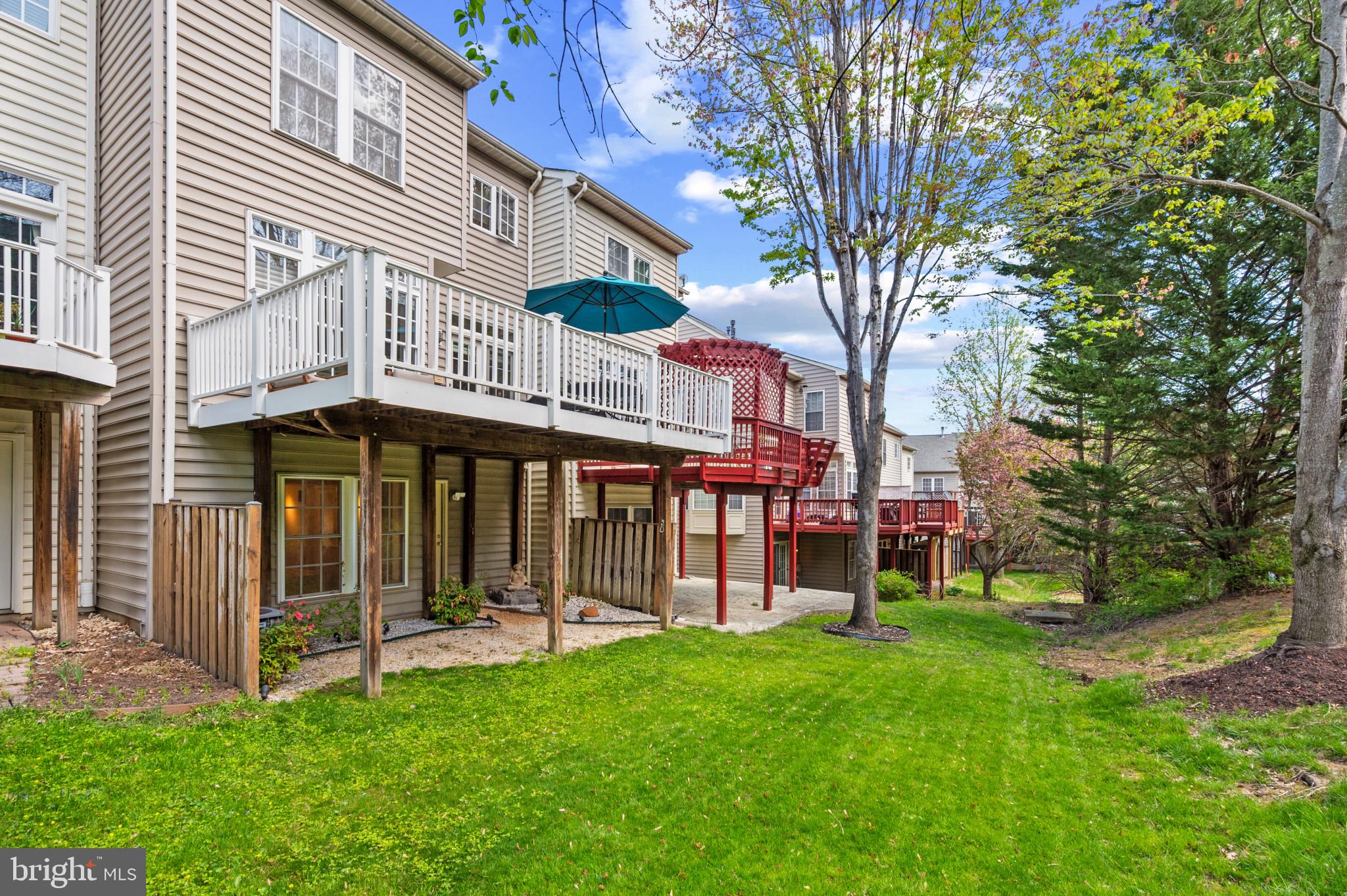 10728 Folkestone Way