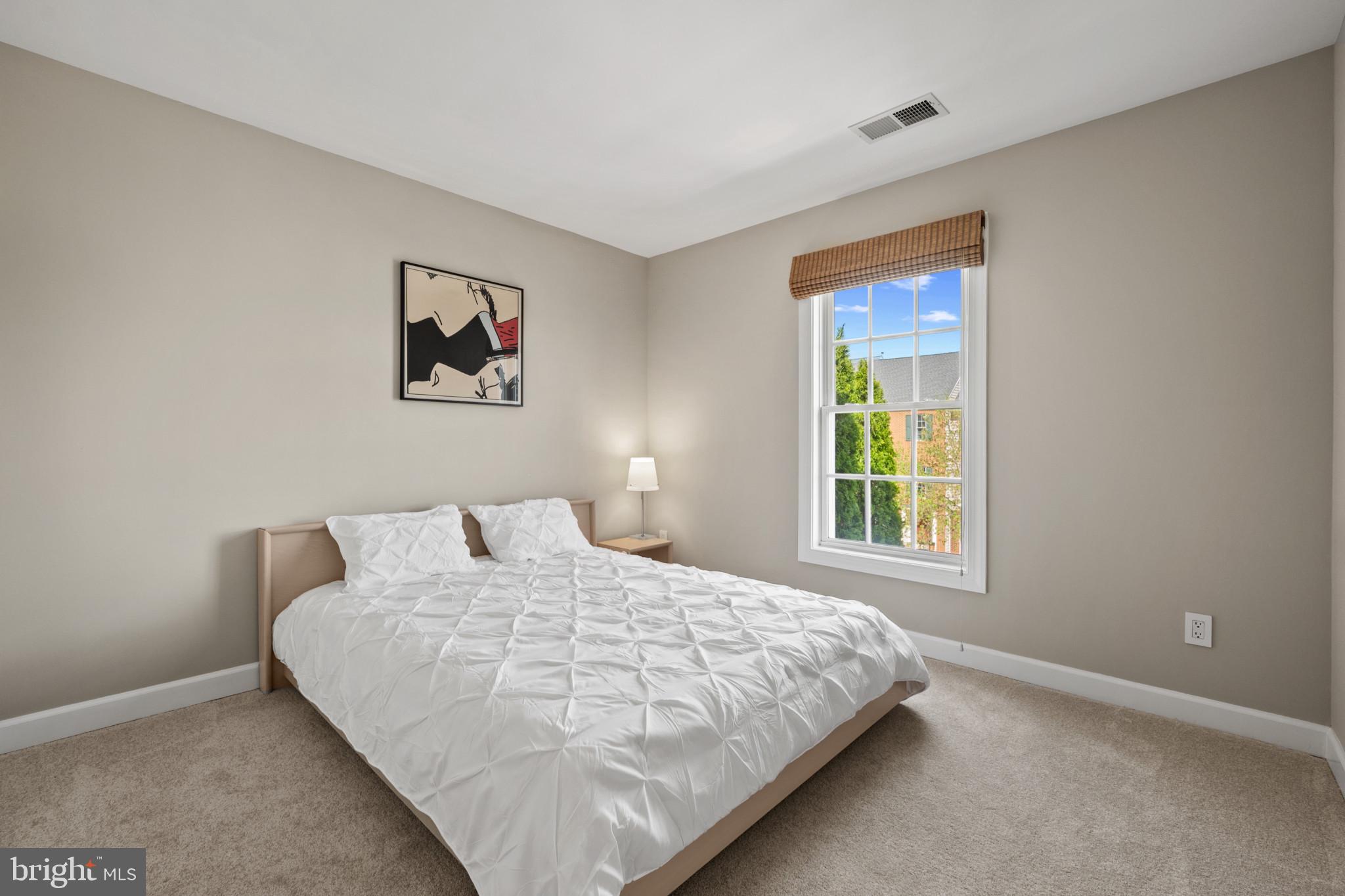 10728 Folkestone Way