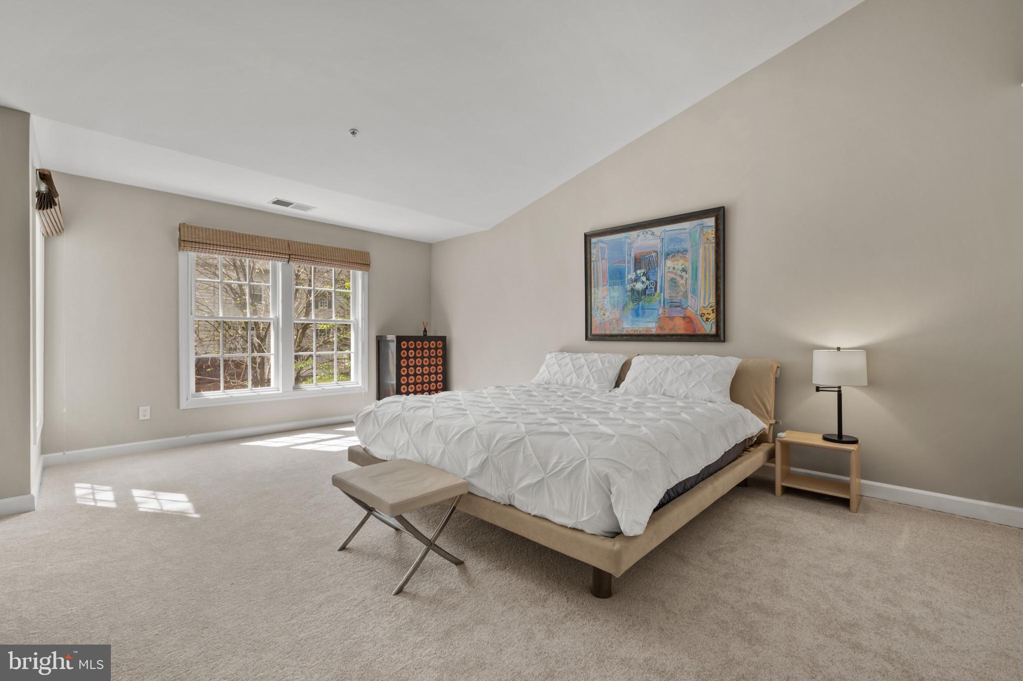 10728 Folkestone Way