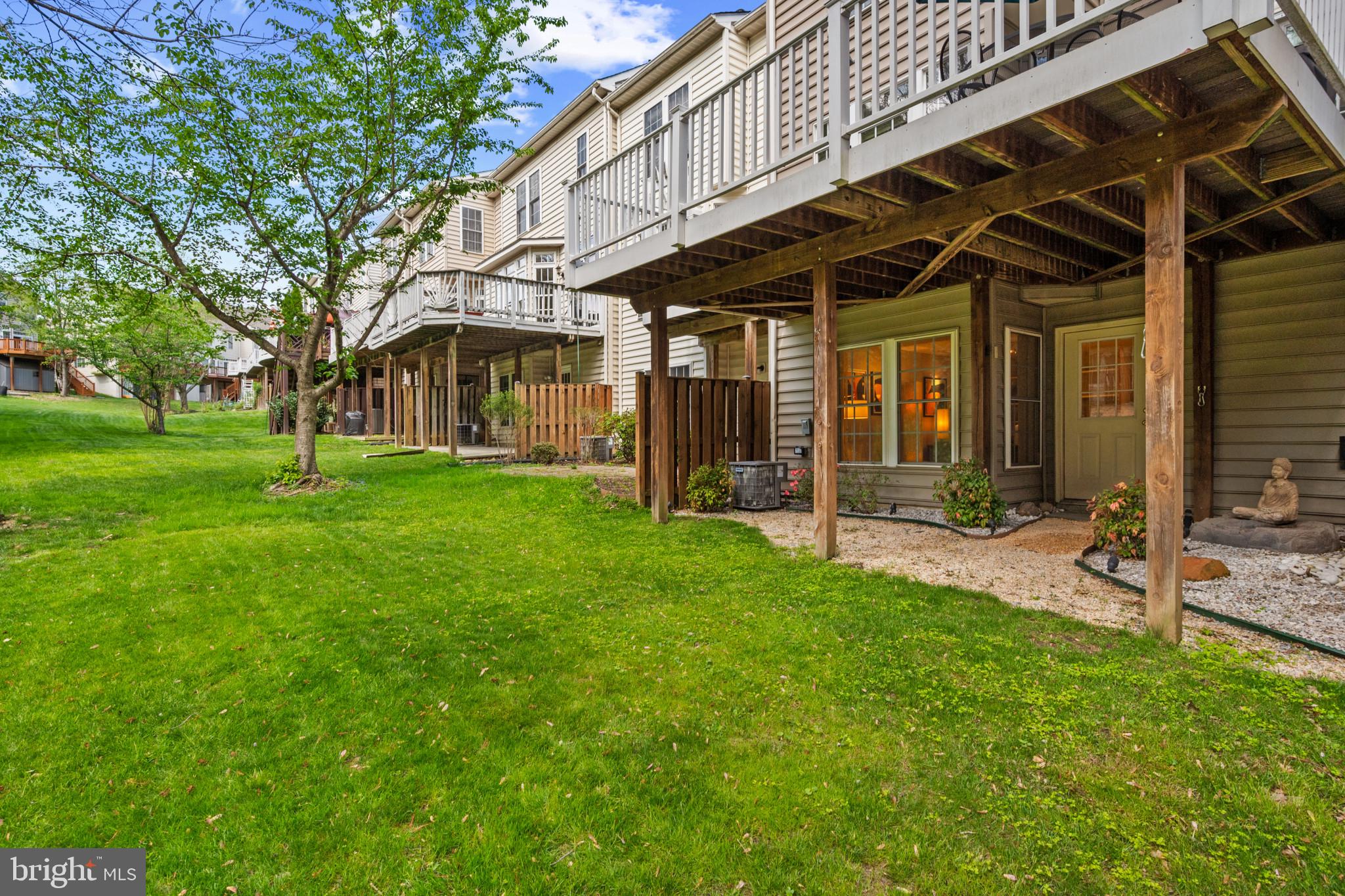 10728 Folkestone Way