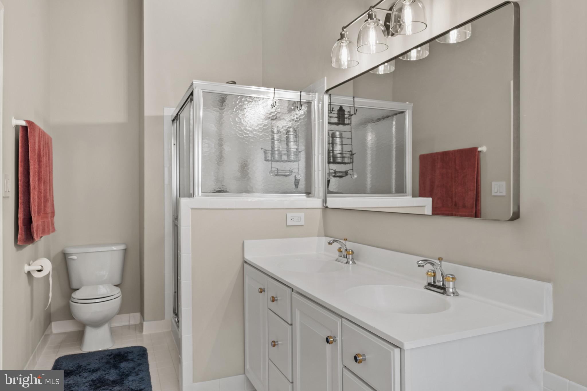 10728 Folkestone Way