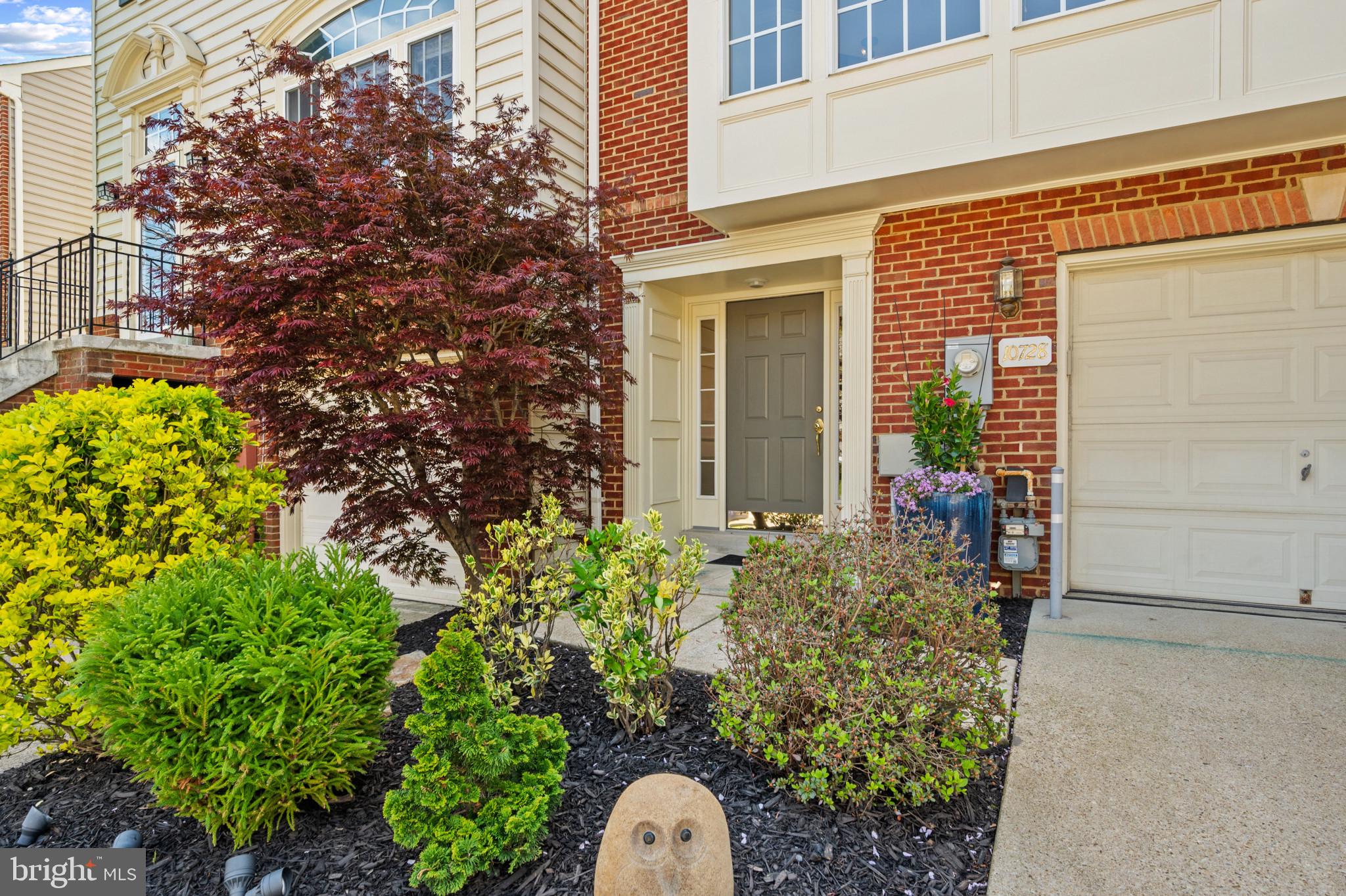 10728 Folkestone Way