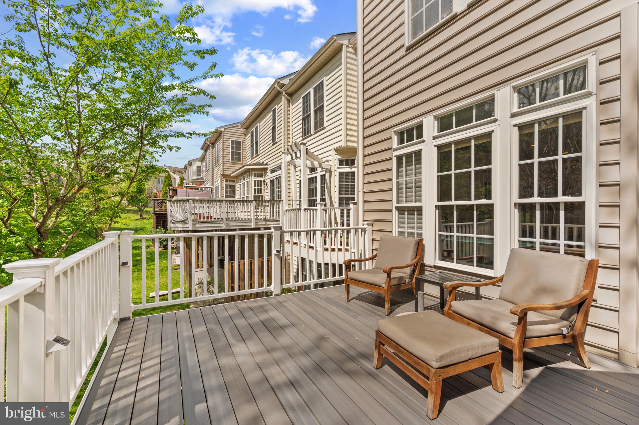 10728 Folkestone Way