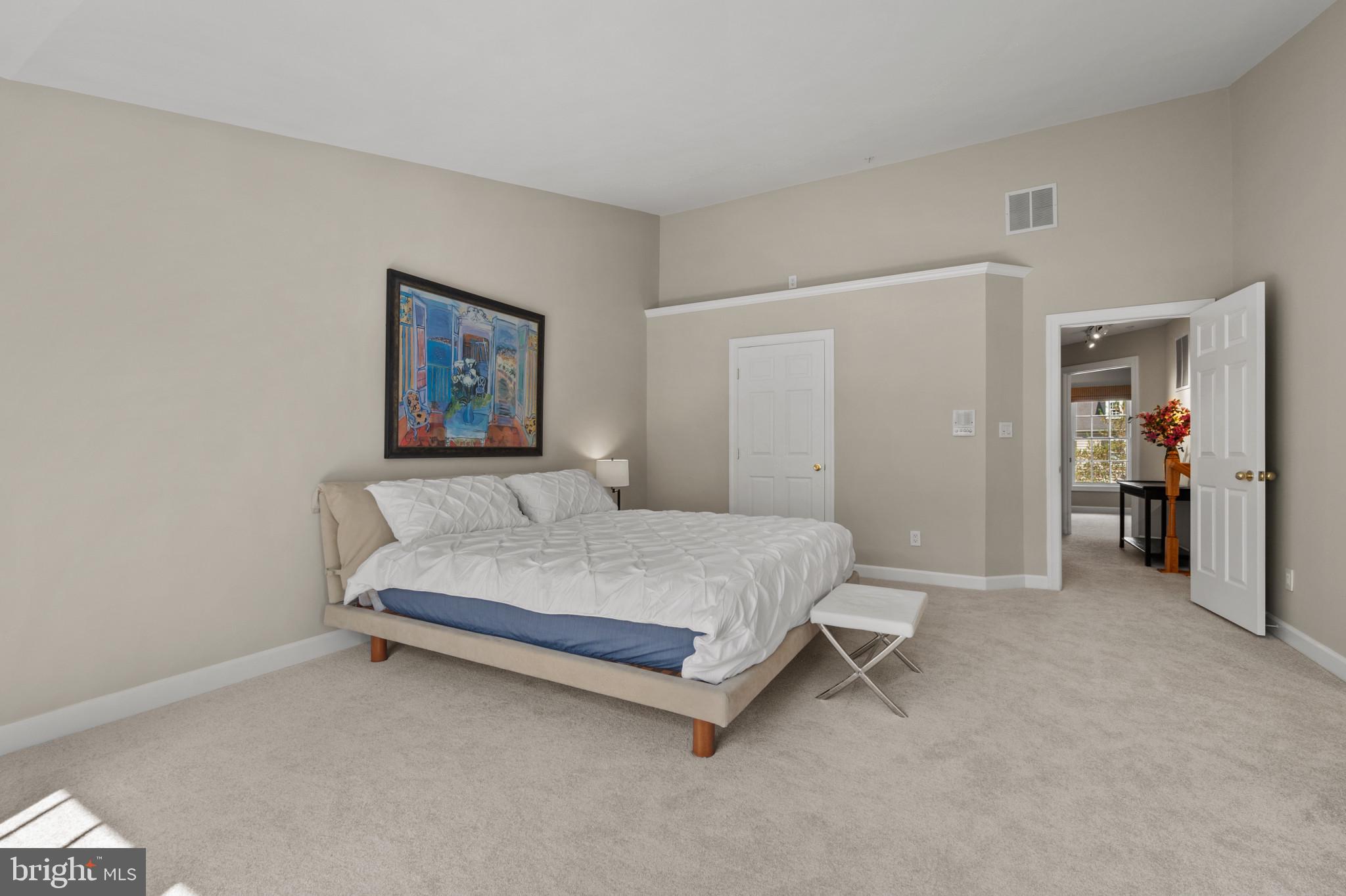 10728 Folkestone Way