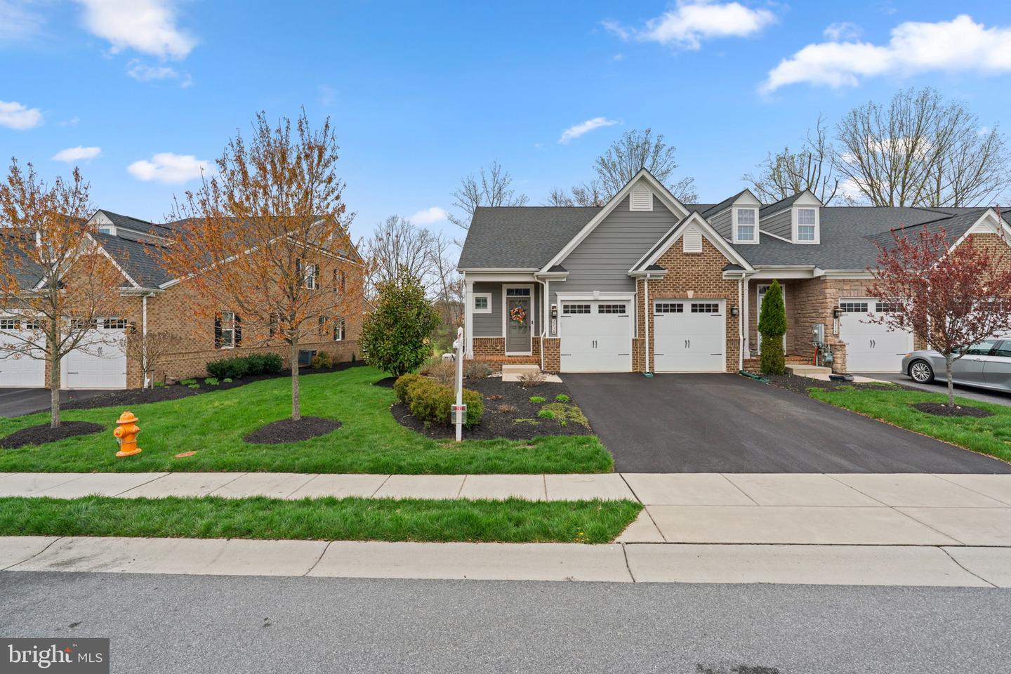 2716 Vardon Ln