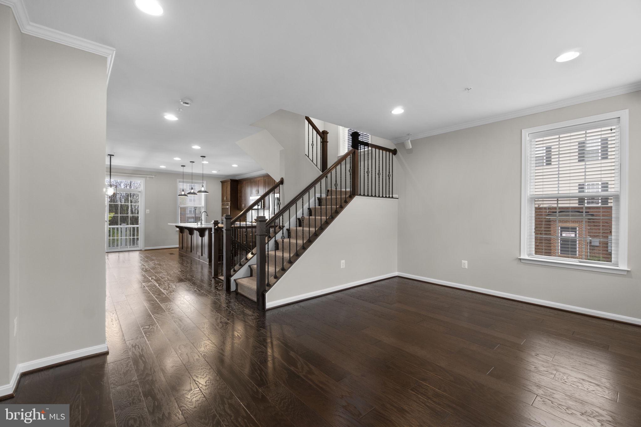 7288 Elkridge Crossing Way