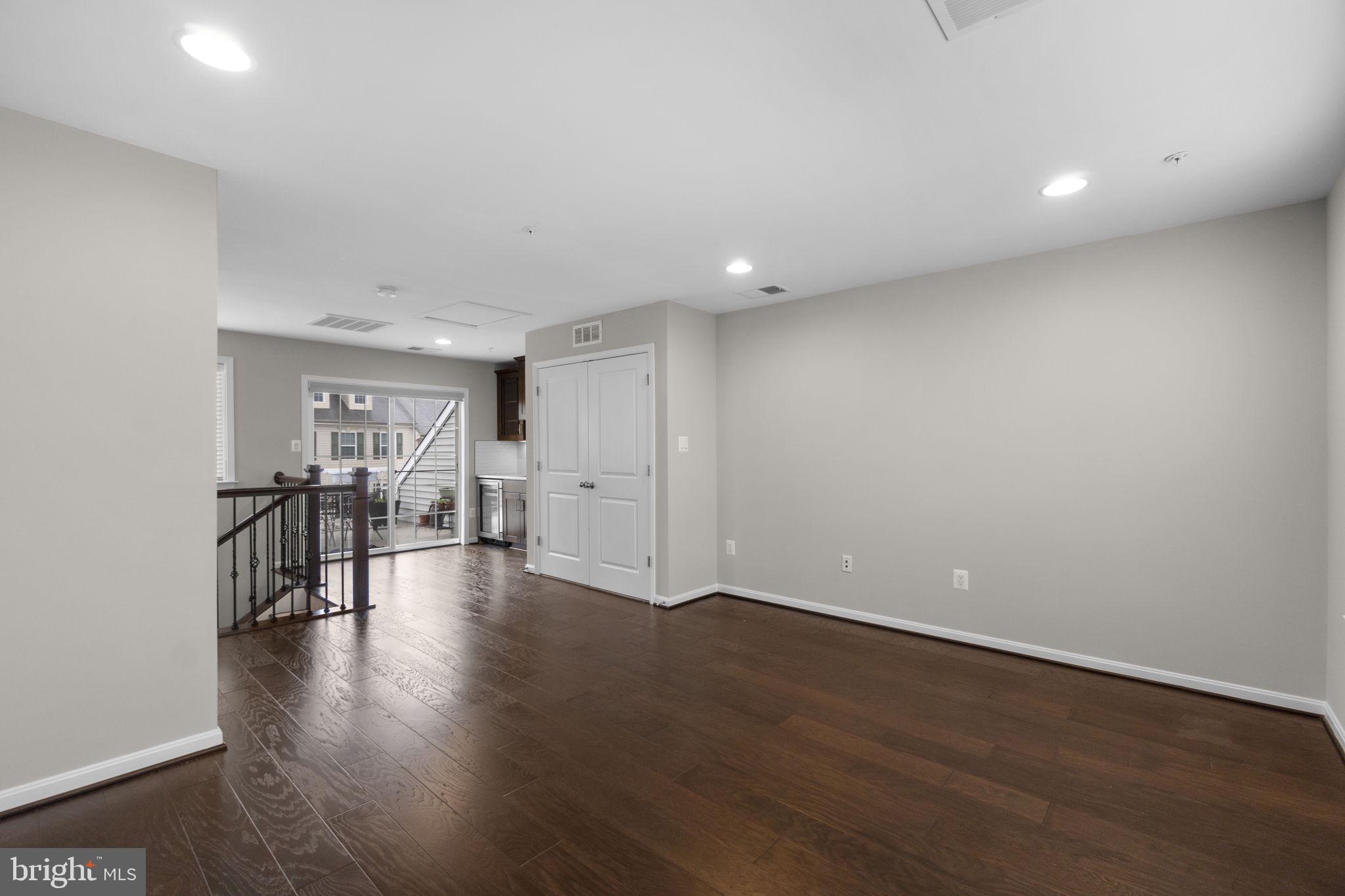 7288 Elkridge Crossing Way