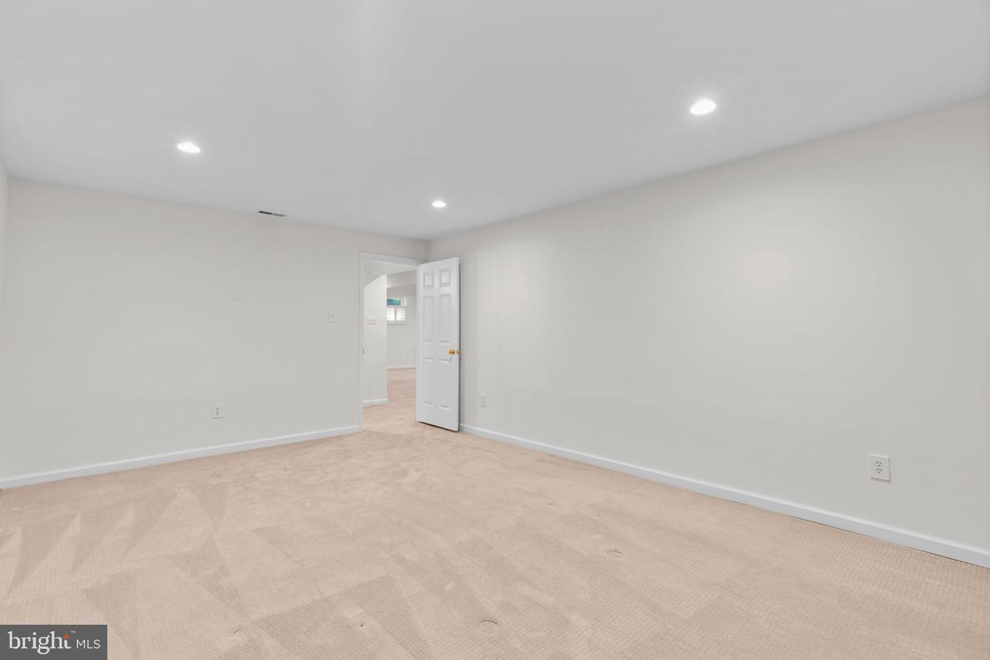 5235 Harvey Ln