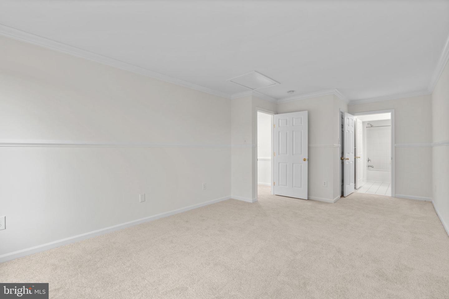 5235 Harvey Ln