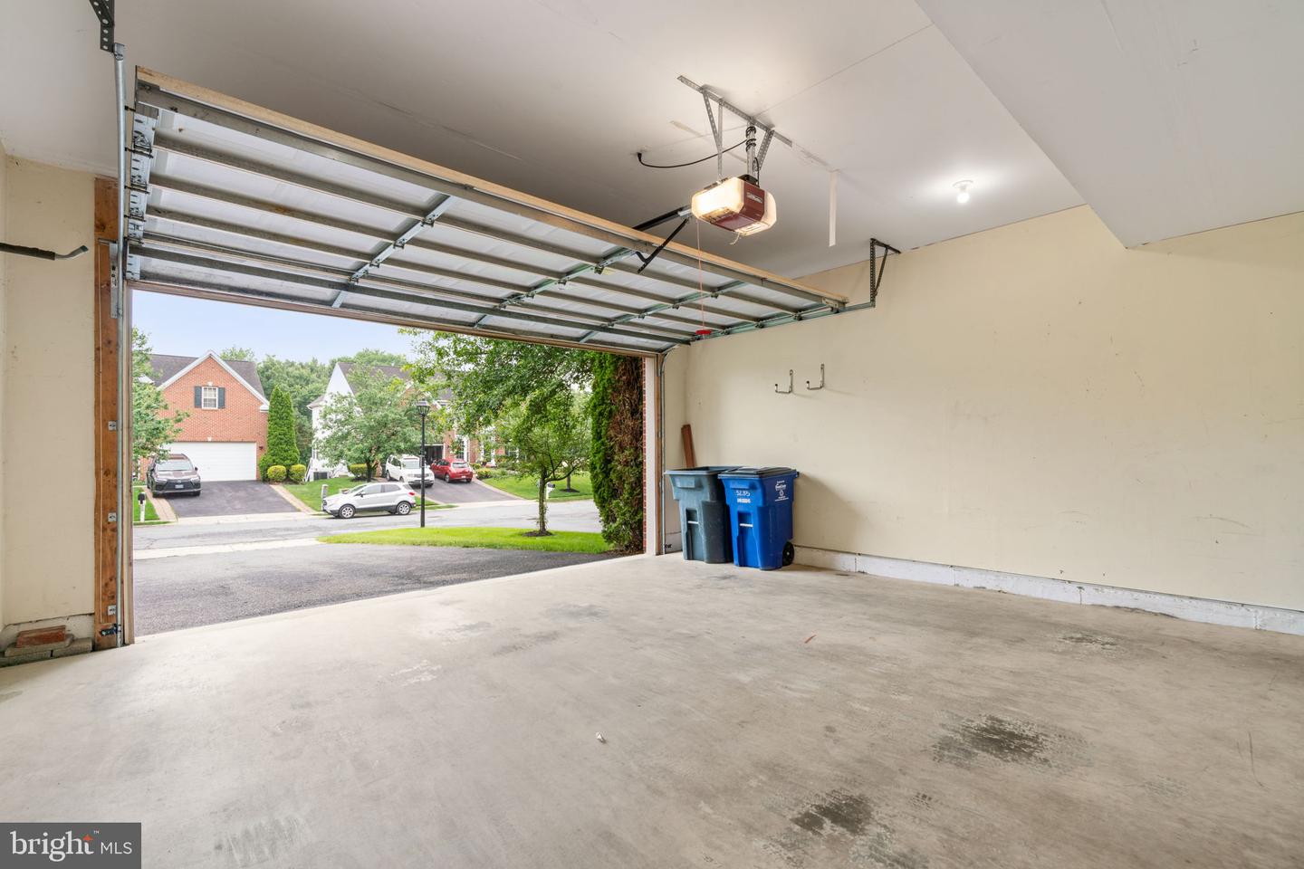 5235 Harvey Ln