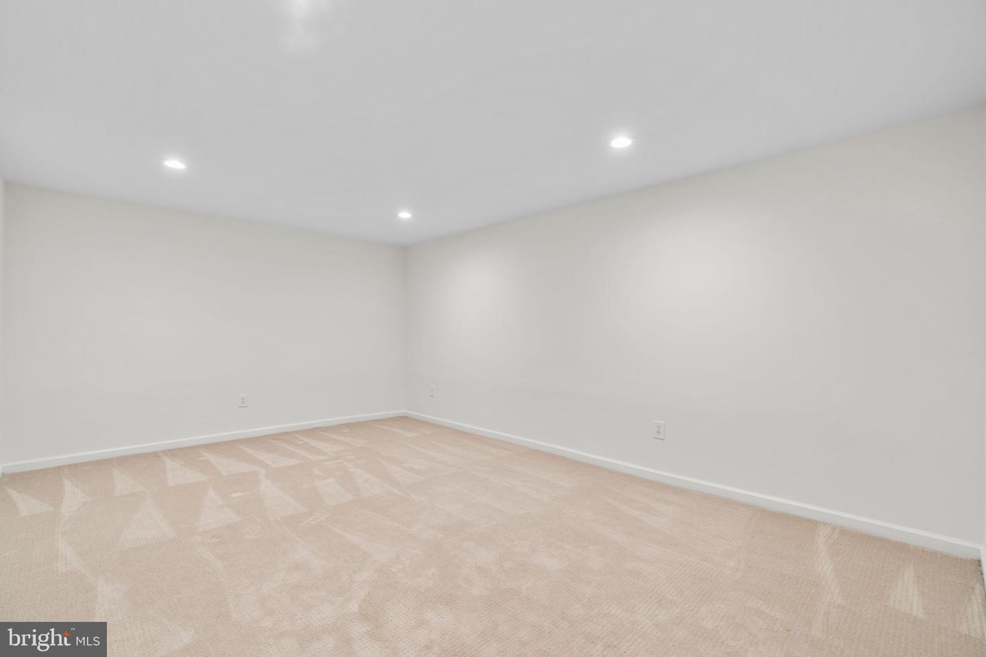 5235 Harvey Ln