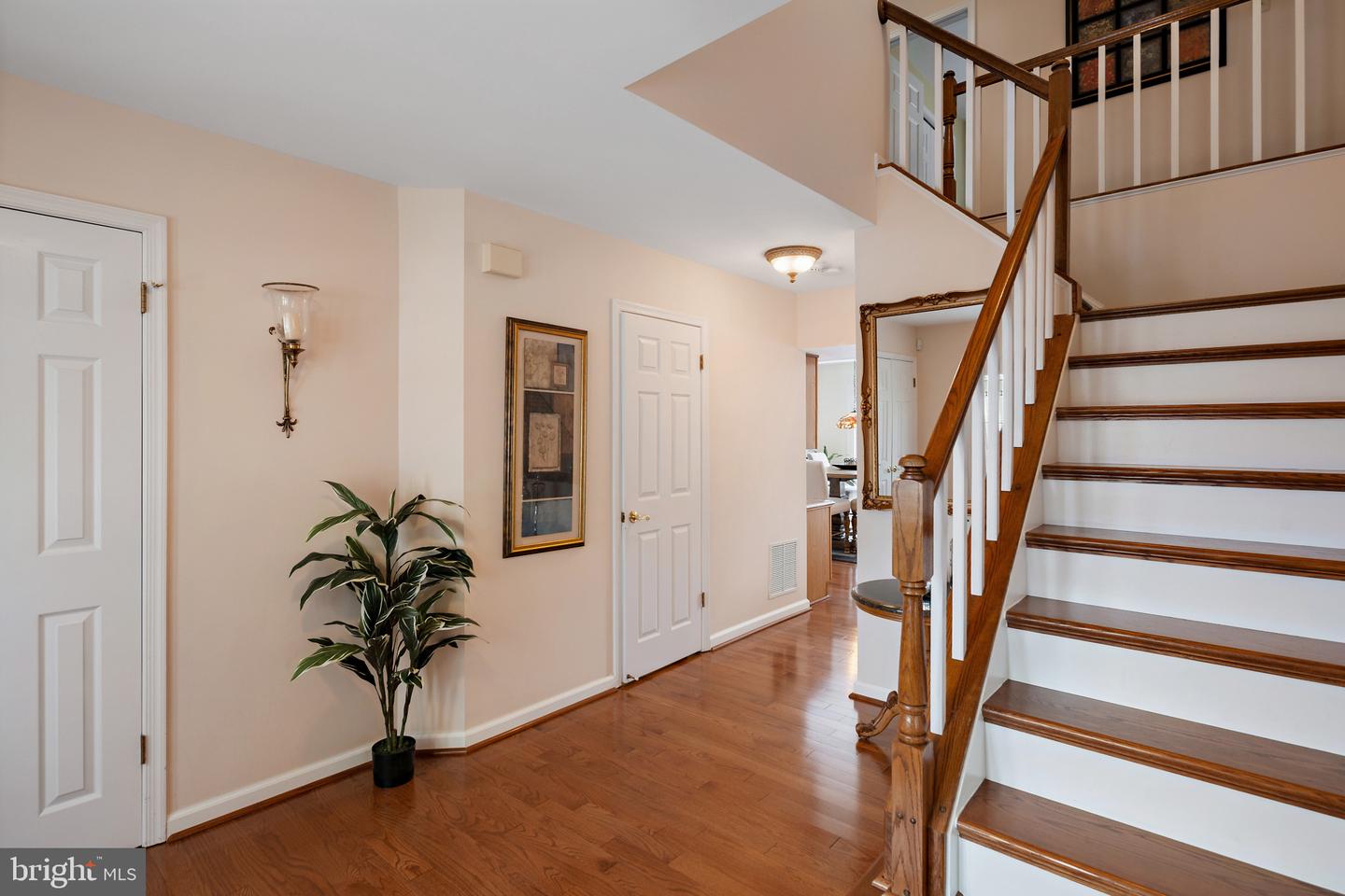 7823 Farmstone Ct