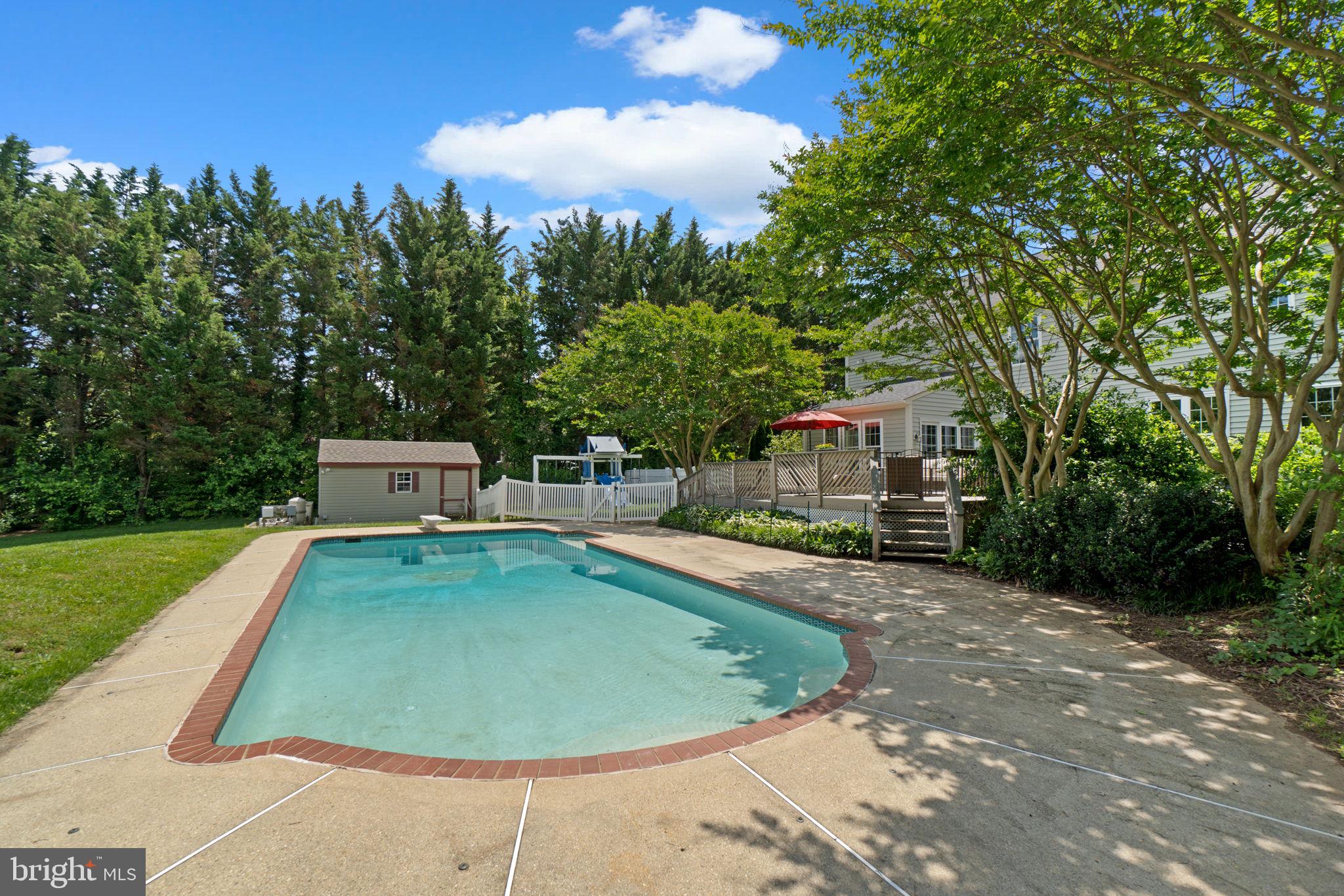 1737 Cattail Woods Ln