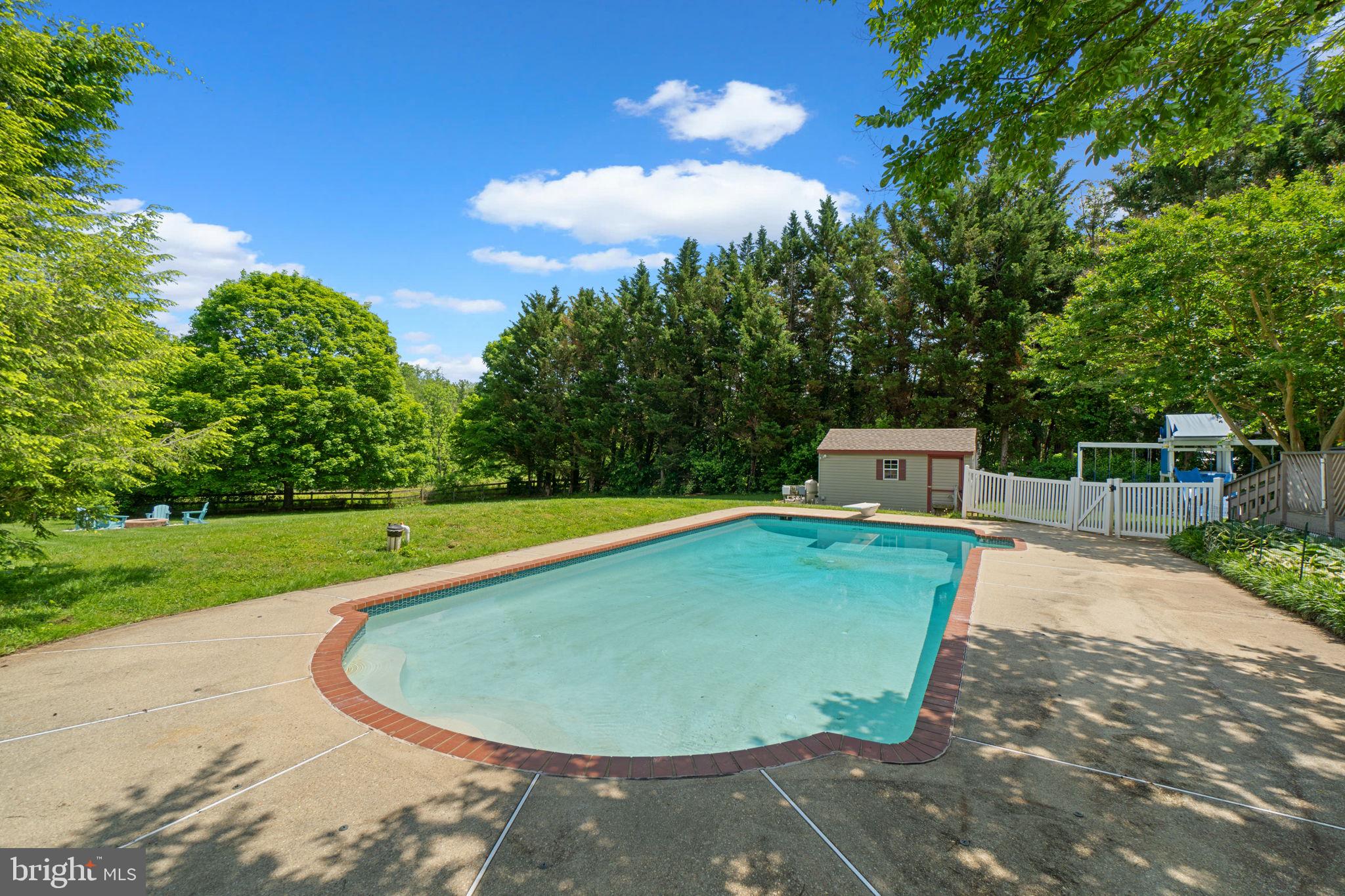 1737 Cattail Woods Ln