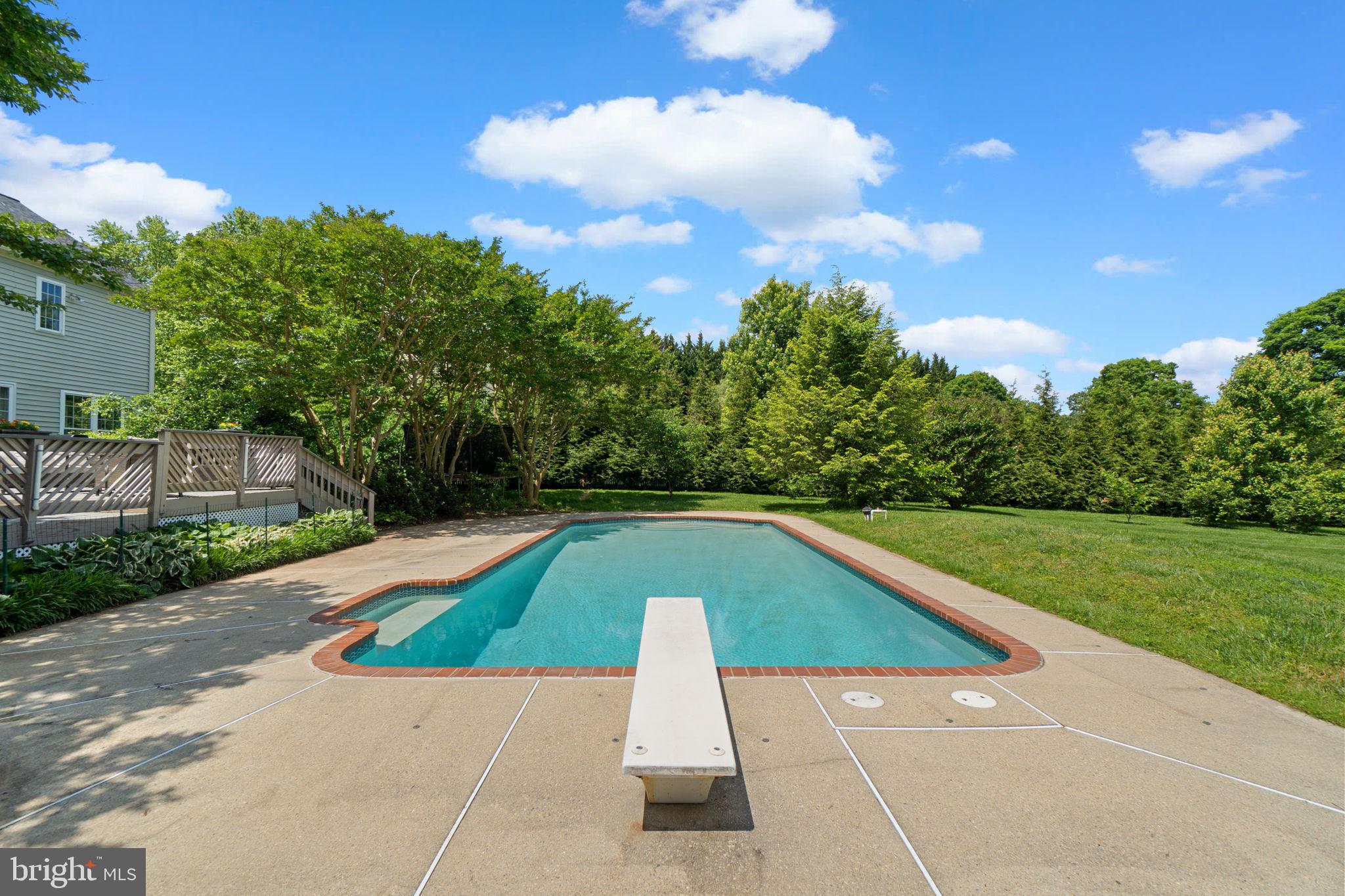 1737 Cattail Woods Ln