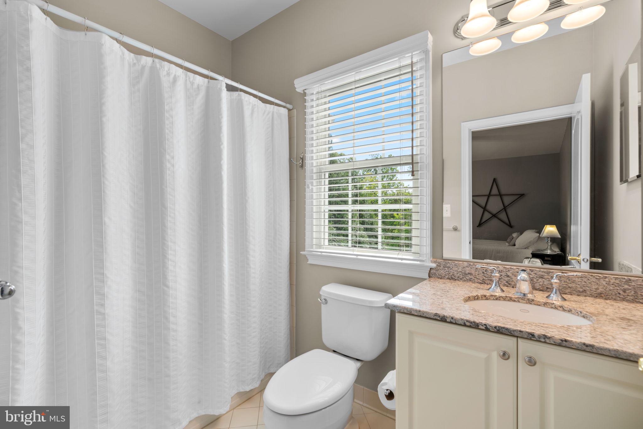 4935 Valley View Overlook