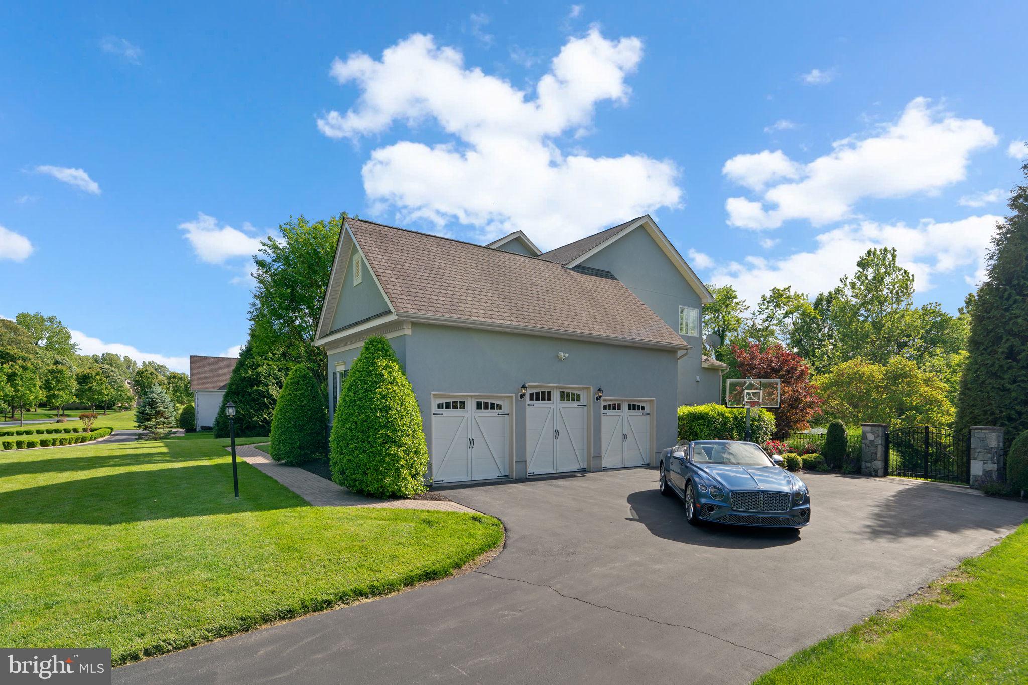 4935 Valley View Overlook