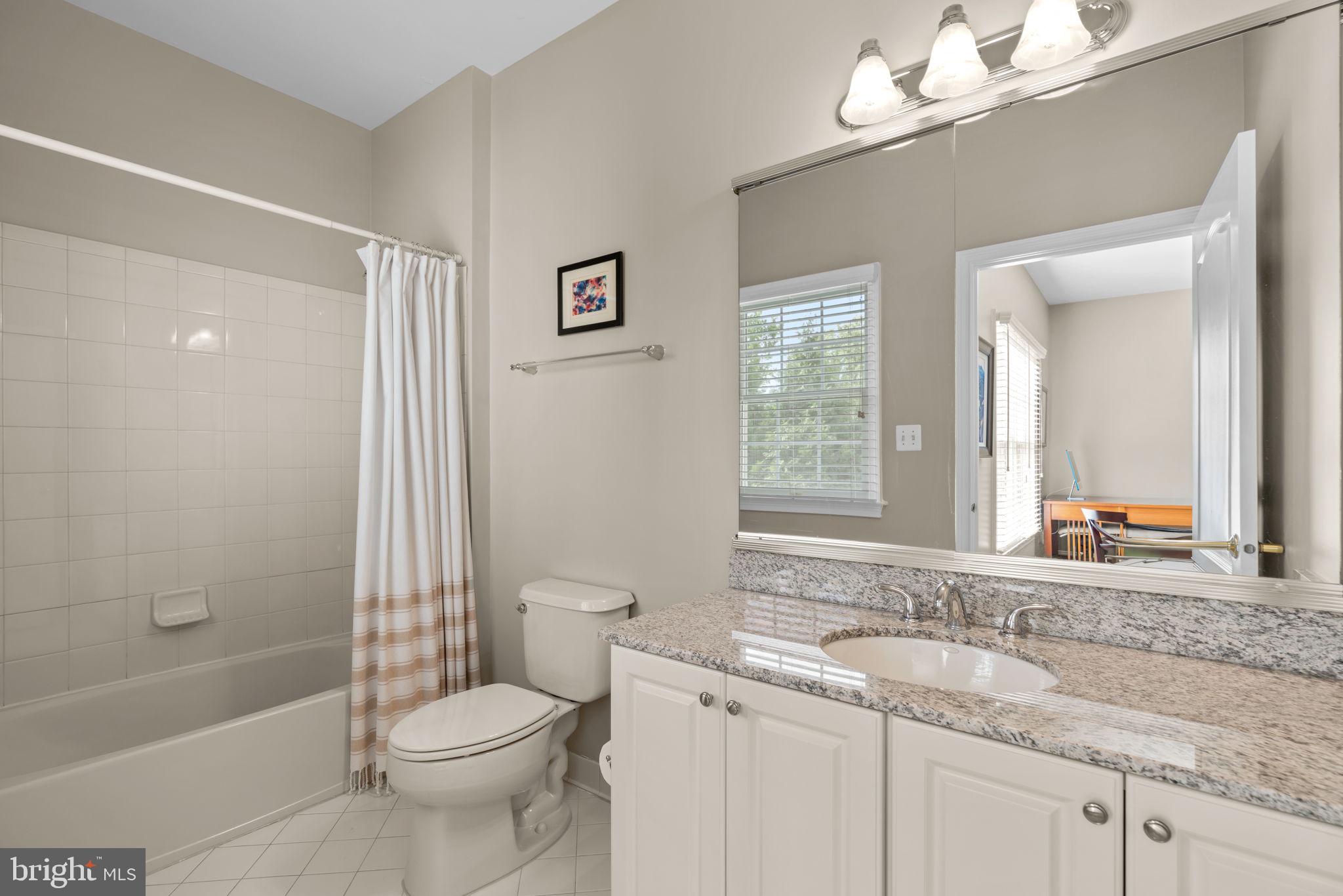 4935 Valley View Overlook