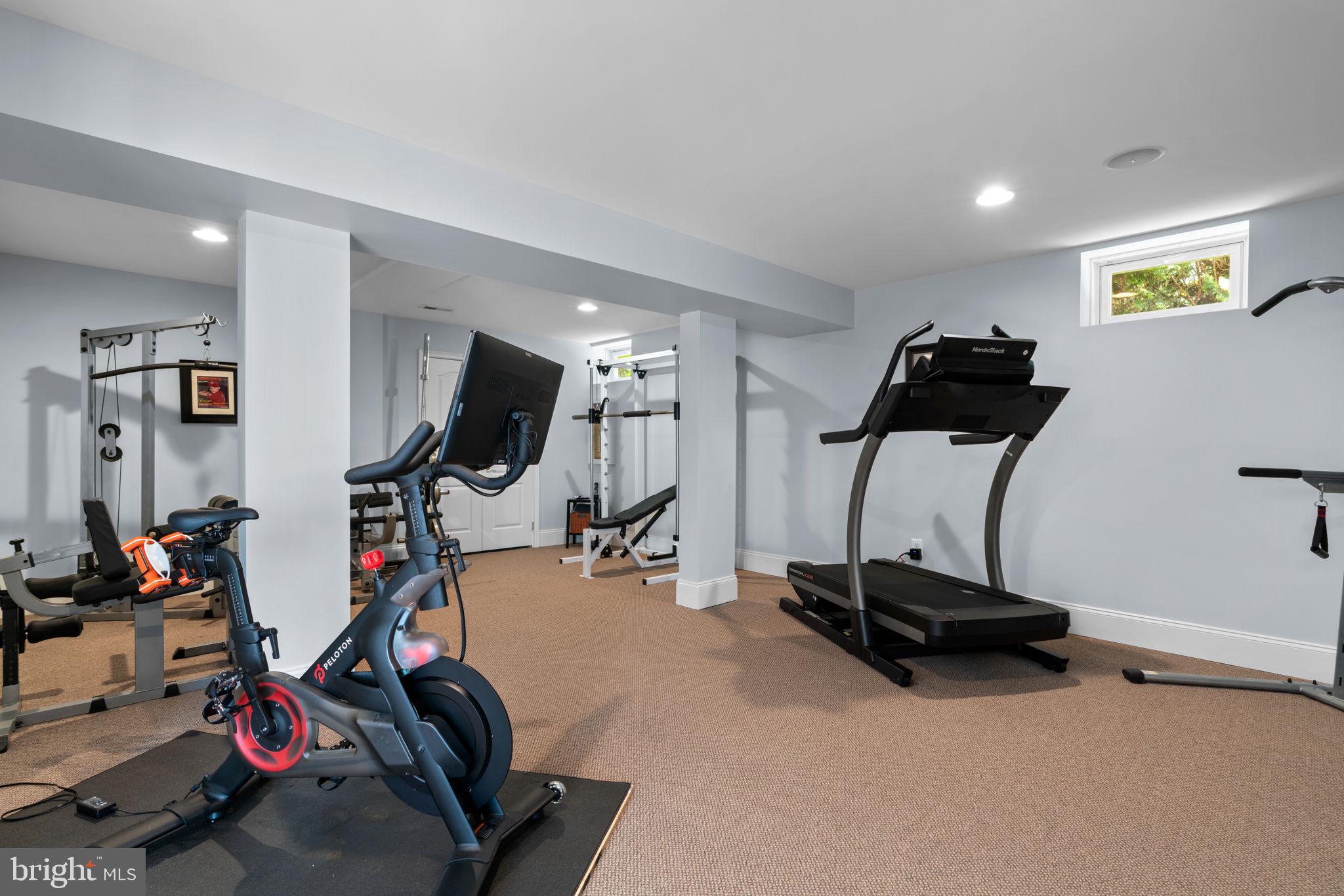 4935 Valley View Overlook