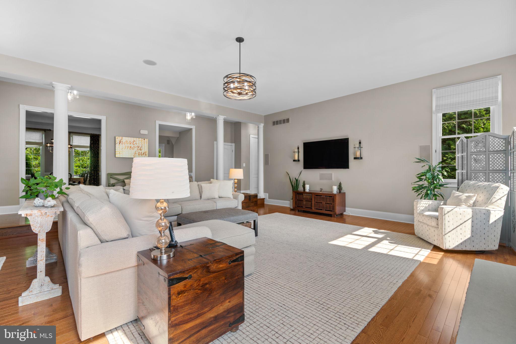 4935 Valley View Overlook