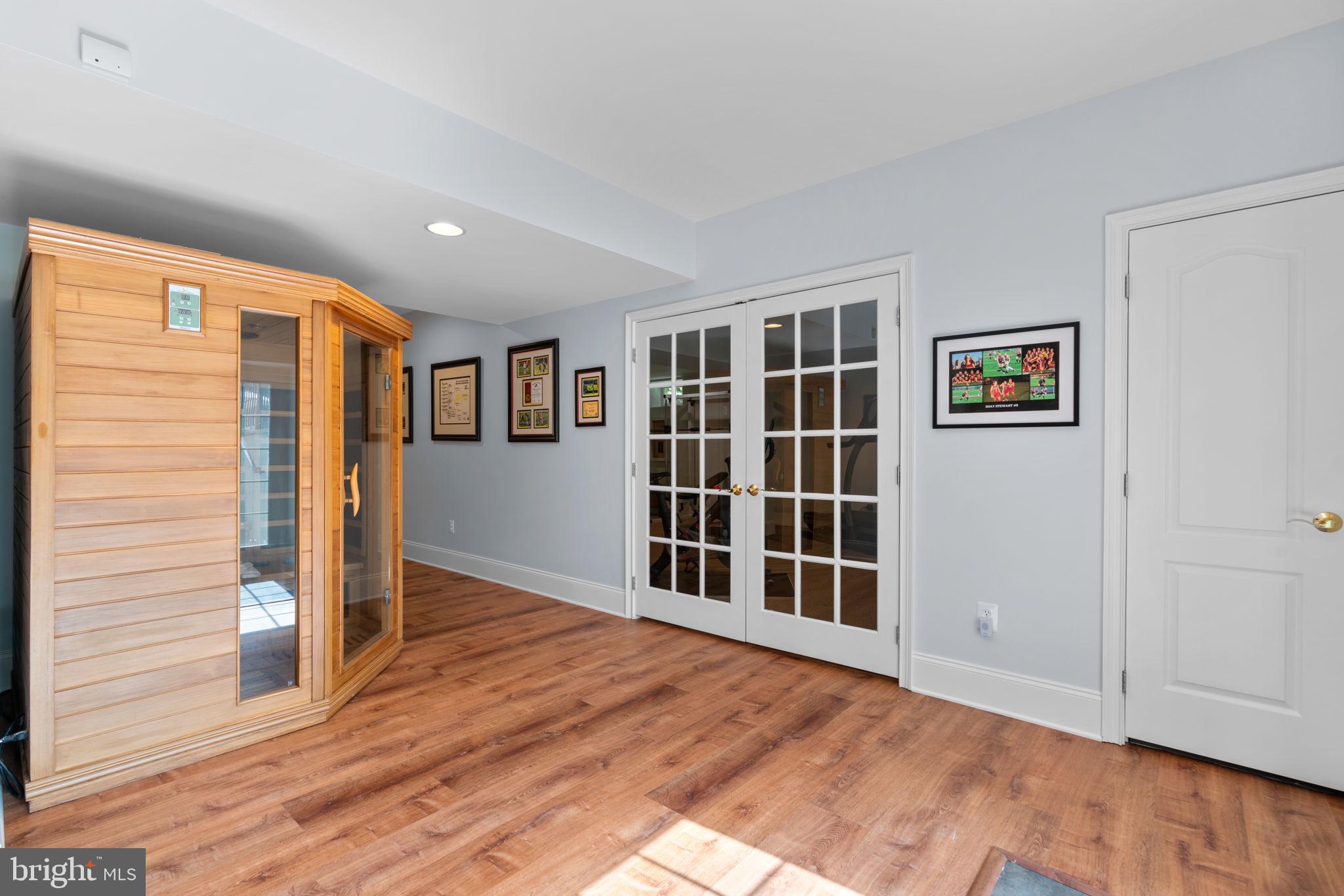 4935 Valley View Overlook