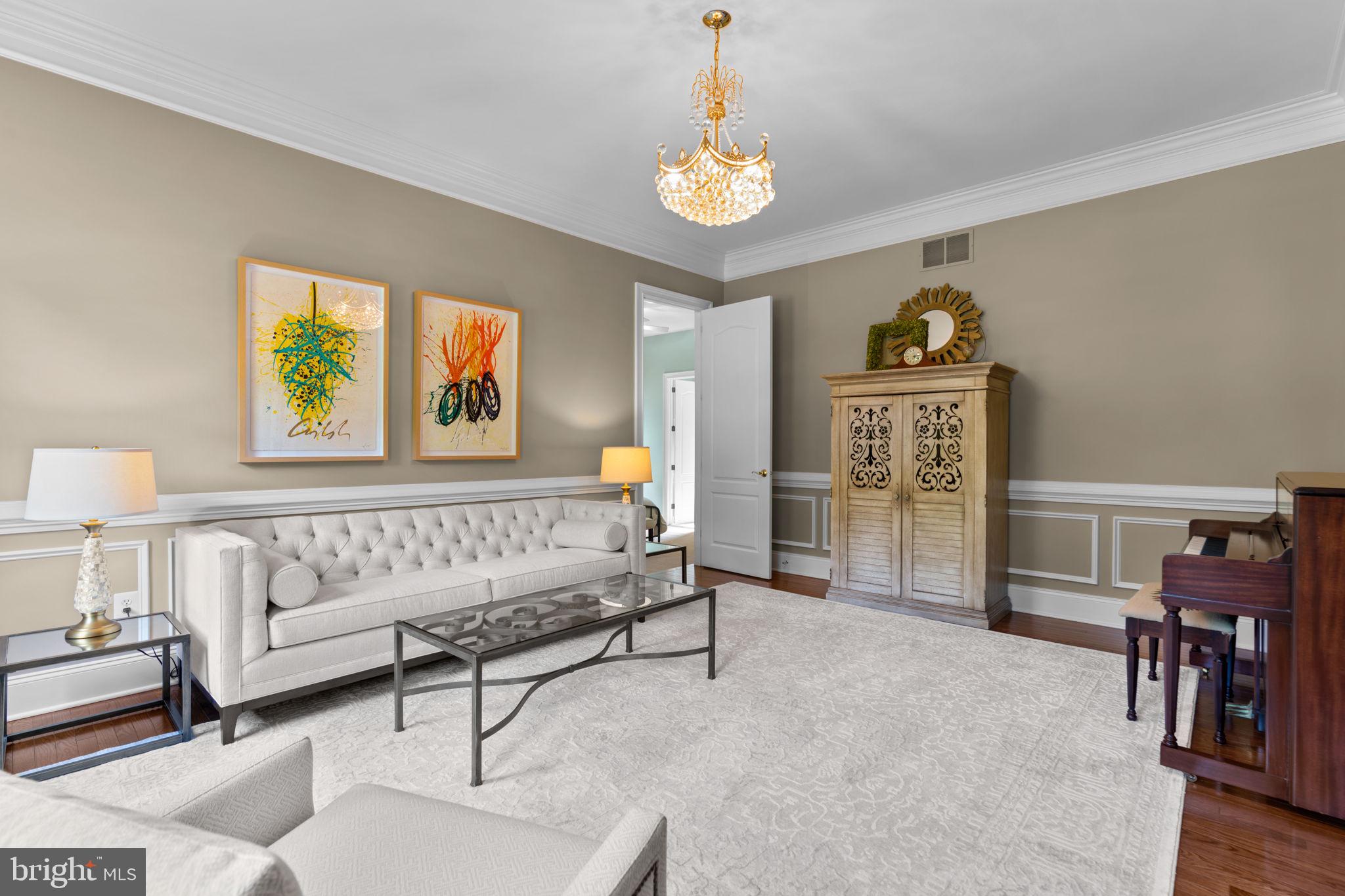 4935 Valley View Overlook