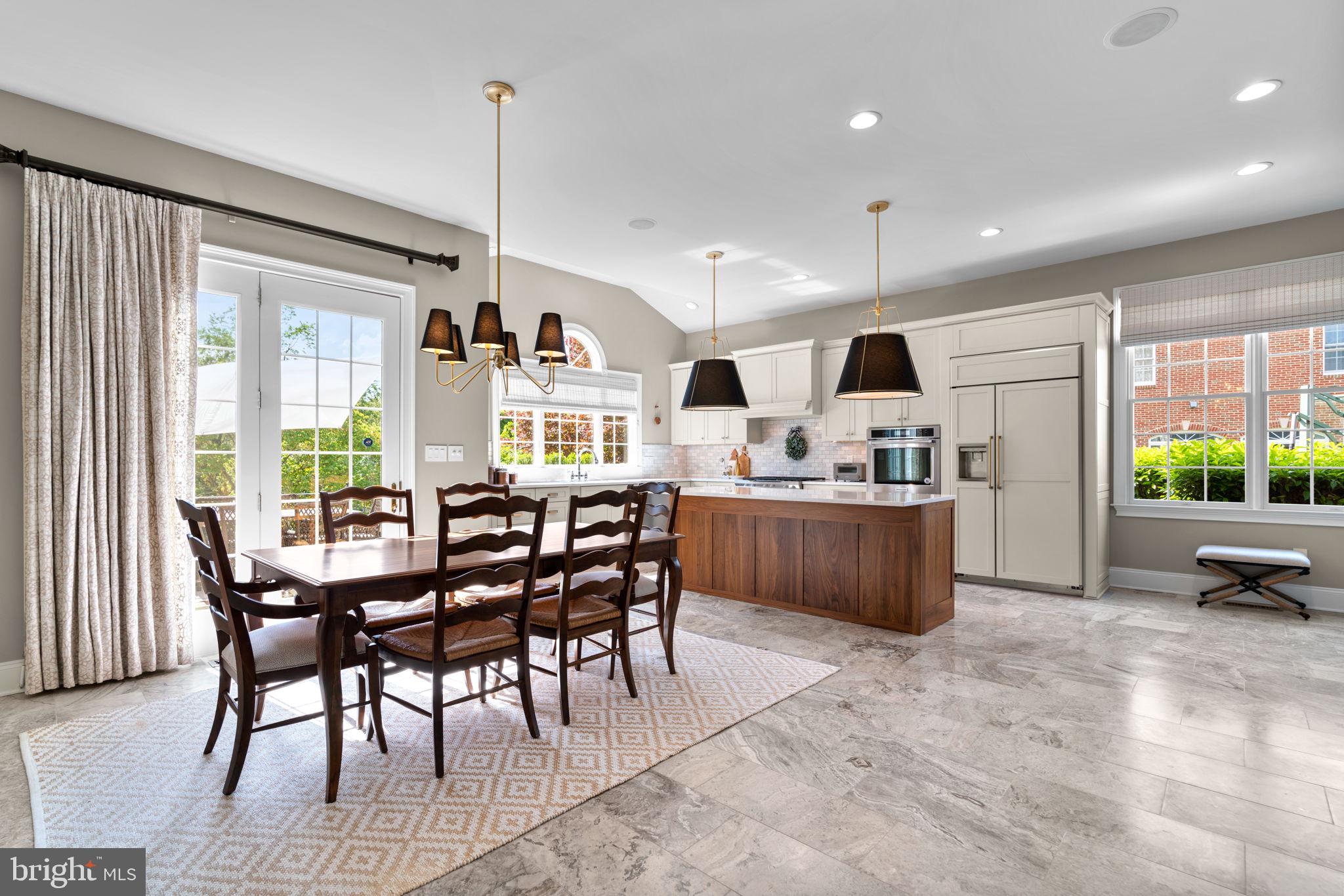 4935 Valley View Overlook