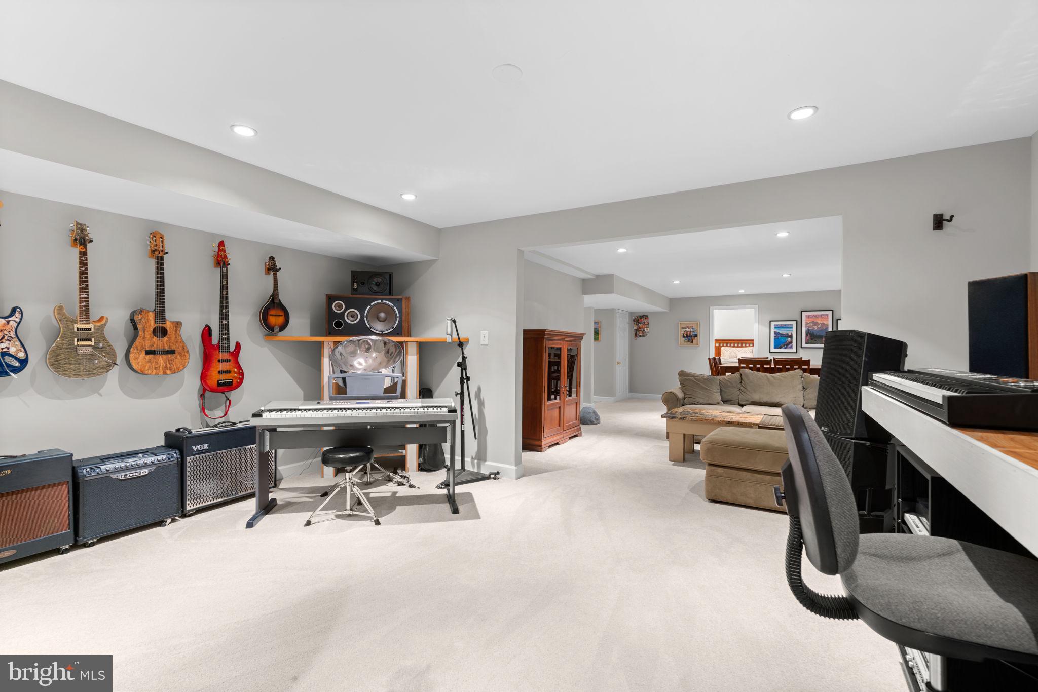 5120 Wellinghall Way