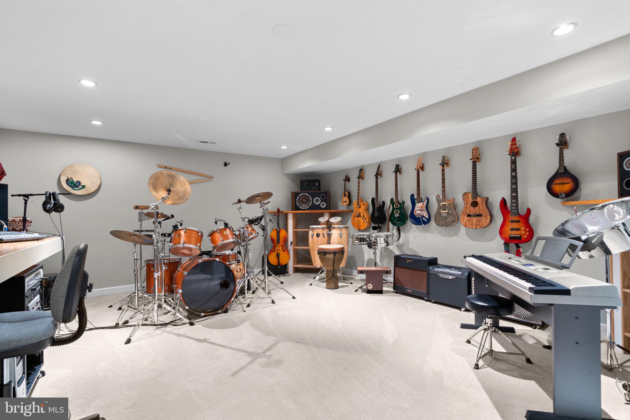 5120 Wellinghall Way