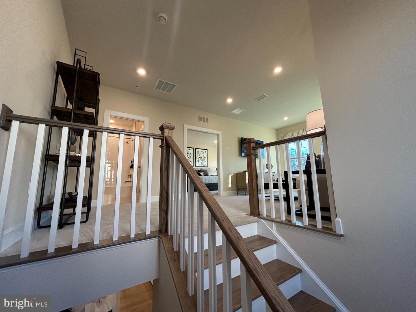 12153 Nicolar Dr