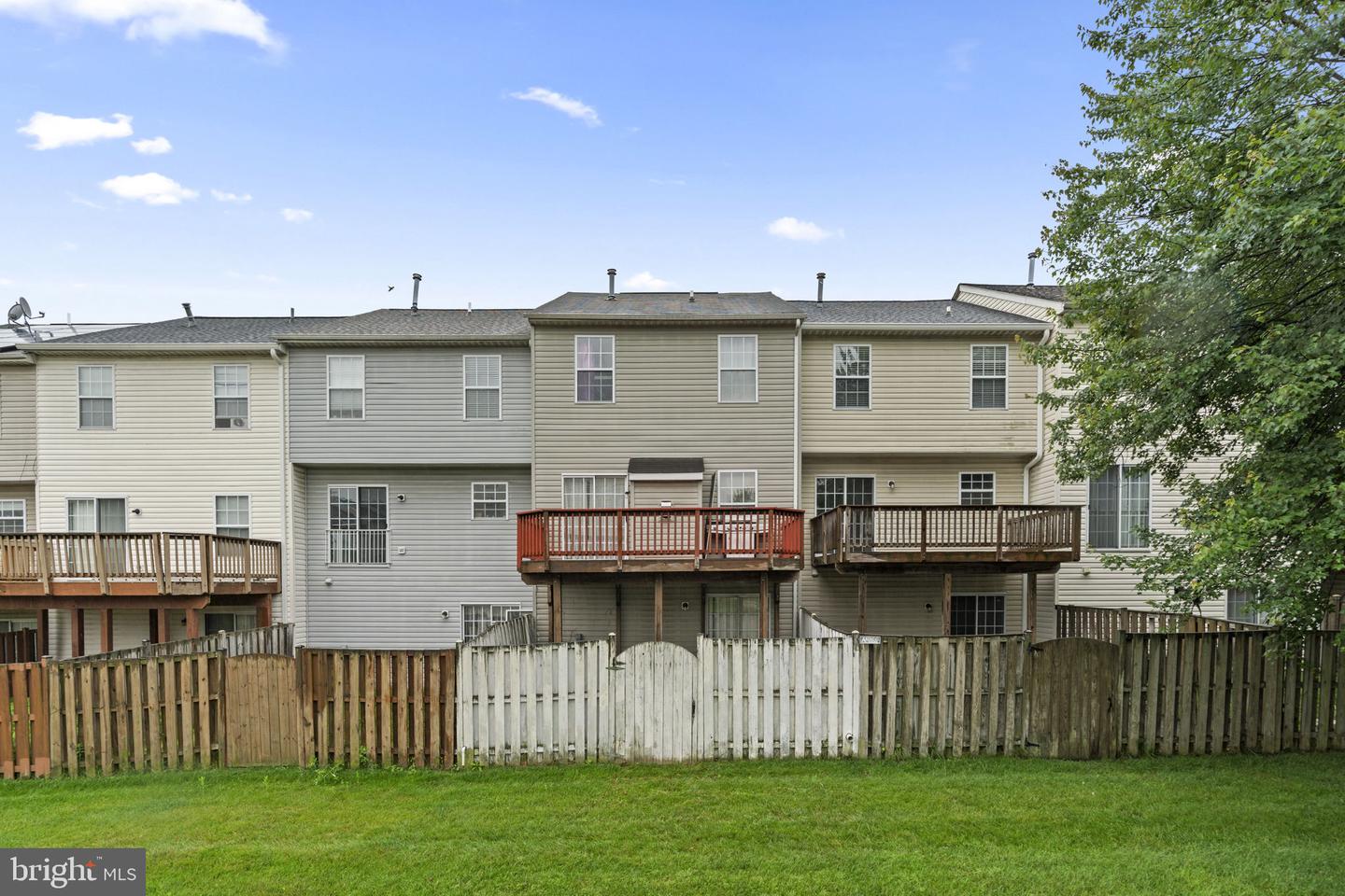 8839 Hawthorne Ct