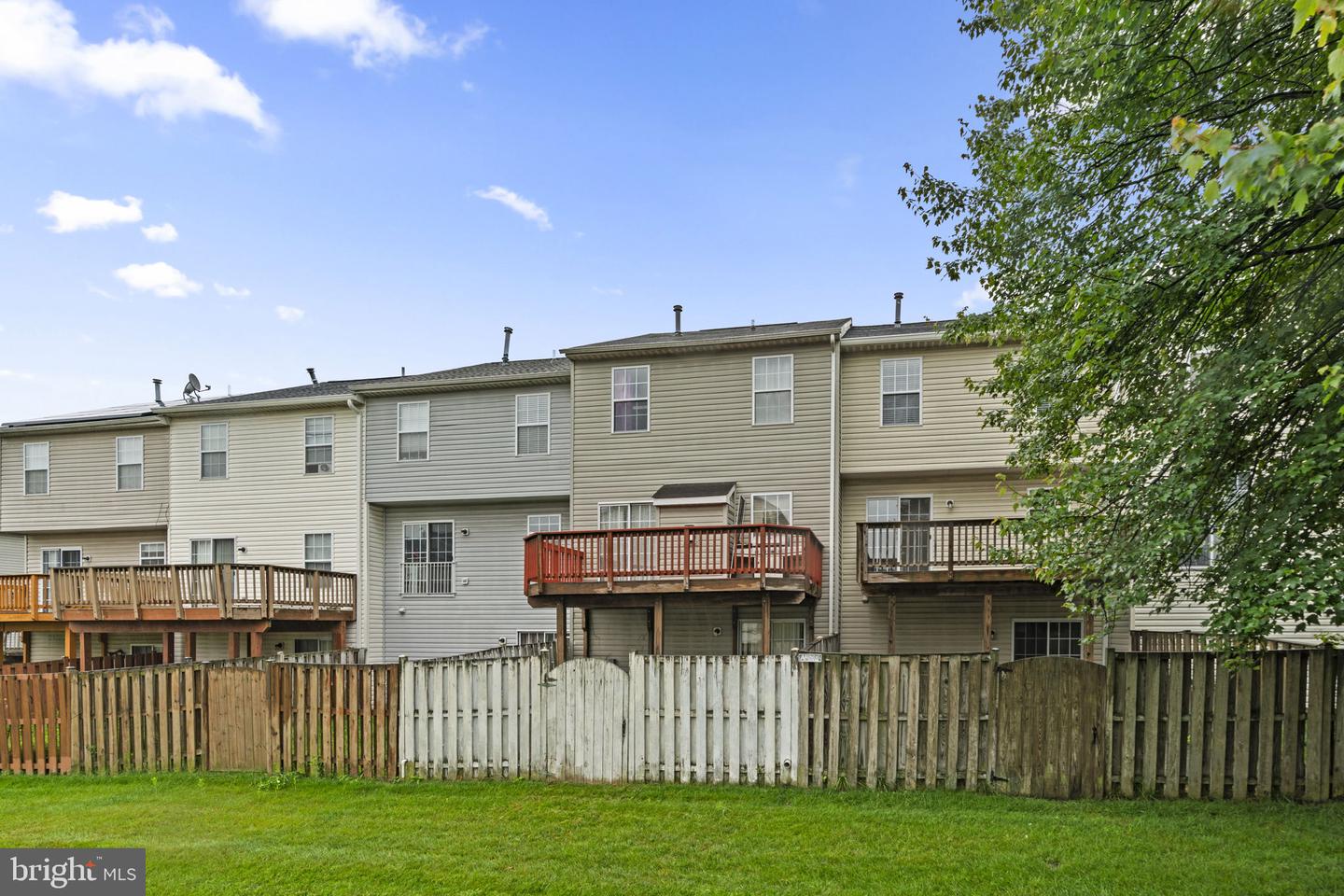 8839 Hawthorne Ct