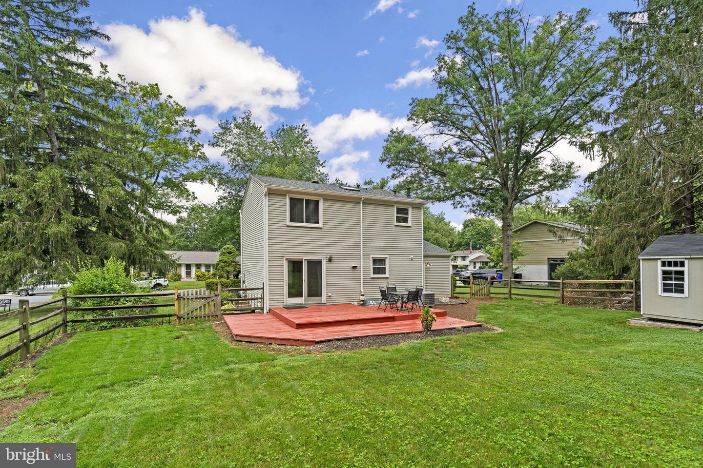 5029 Three Kings Ln