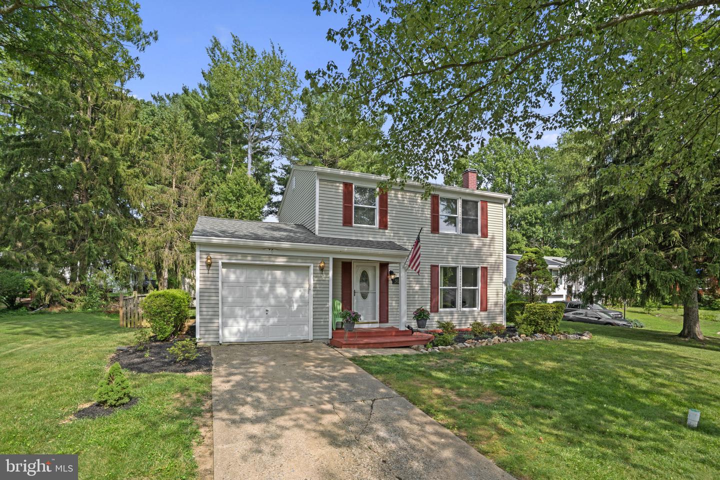 5029 Three Kings Ln