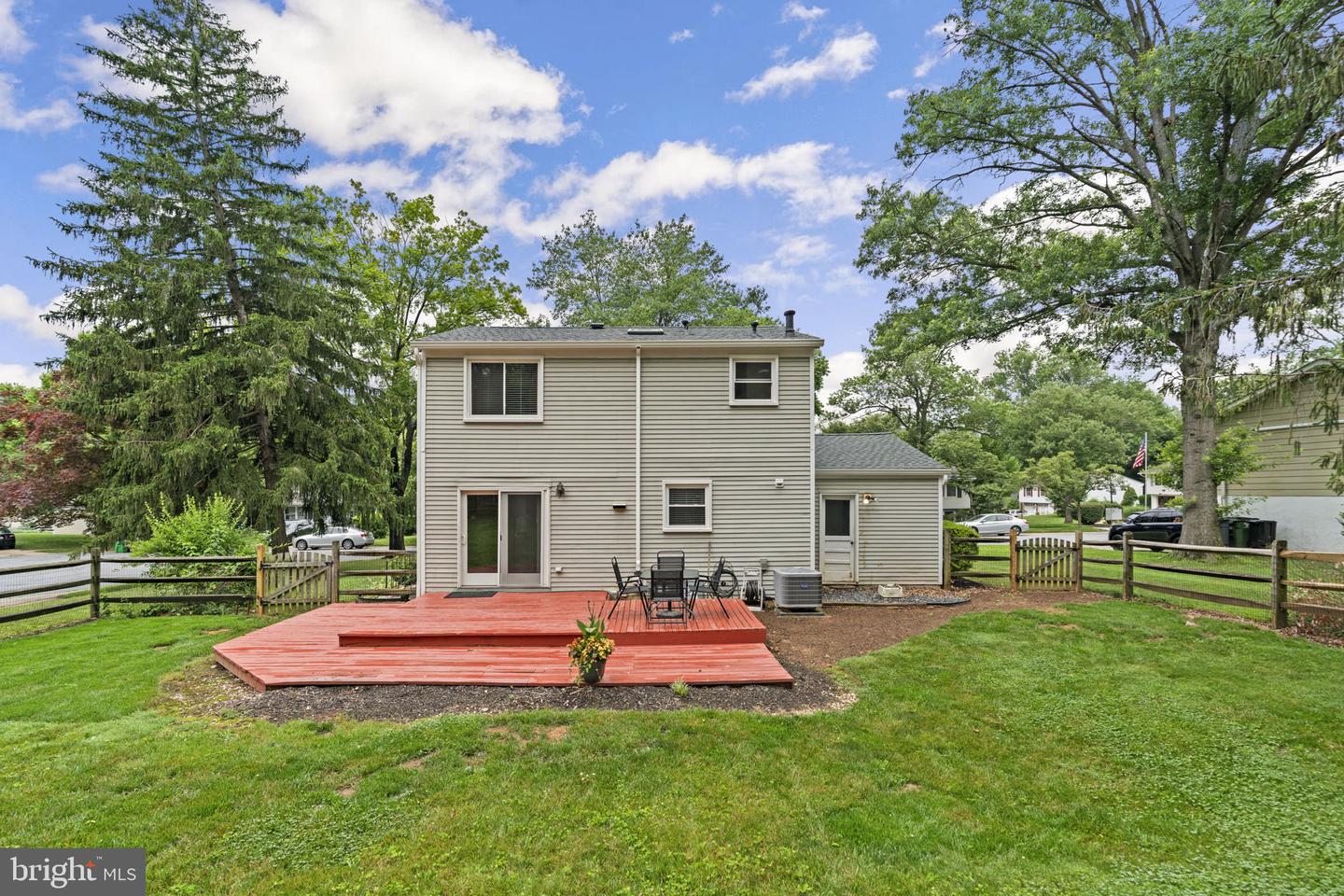 5029 Three Kings Ln