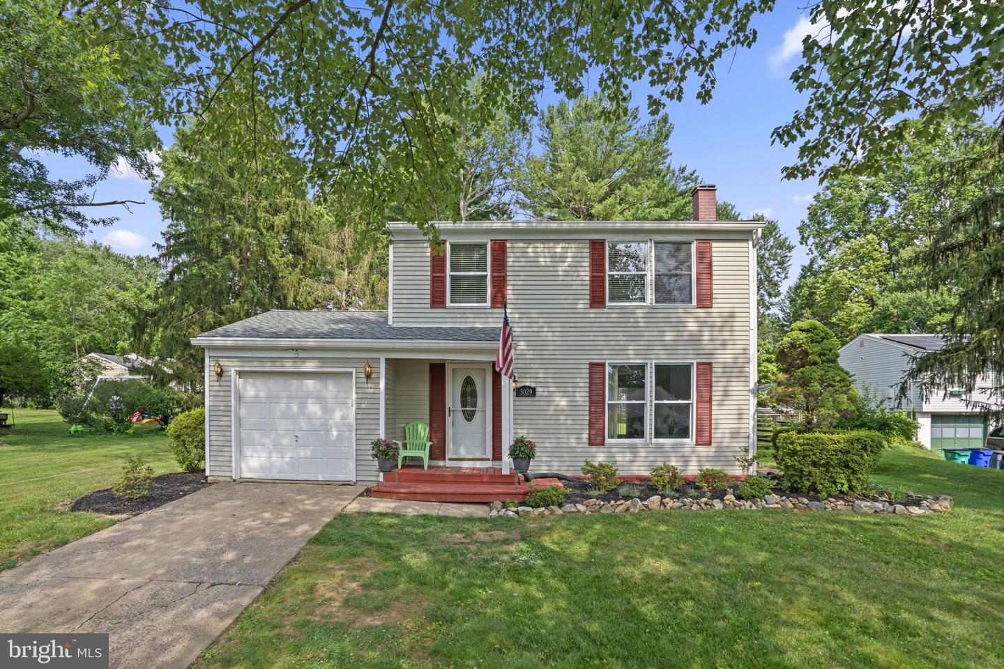5029 Three Kings Ln